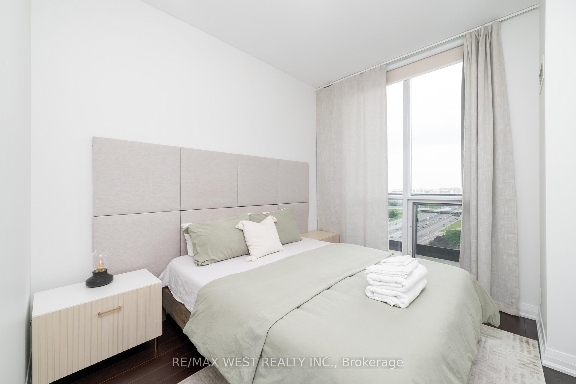 Photo 18 of Unit 2108, 1 Valhalla Inn Road, Etobicoke, Islington-City Centre West — HOMEH
