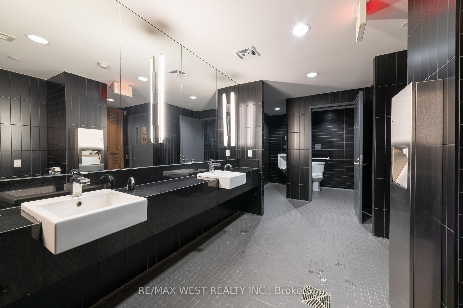 Photo 34 of Unit 2108, 1 Valhalla Inn Road, Etobicoke, Islington-City Centre West — HOMEH