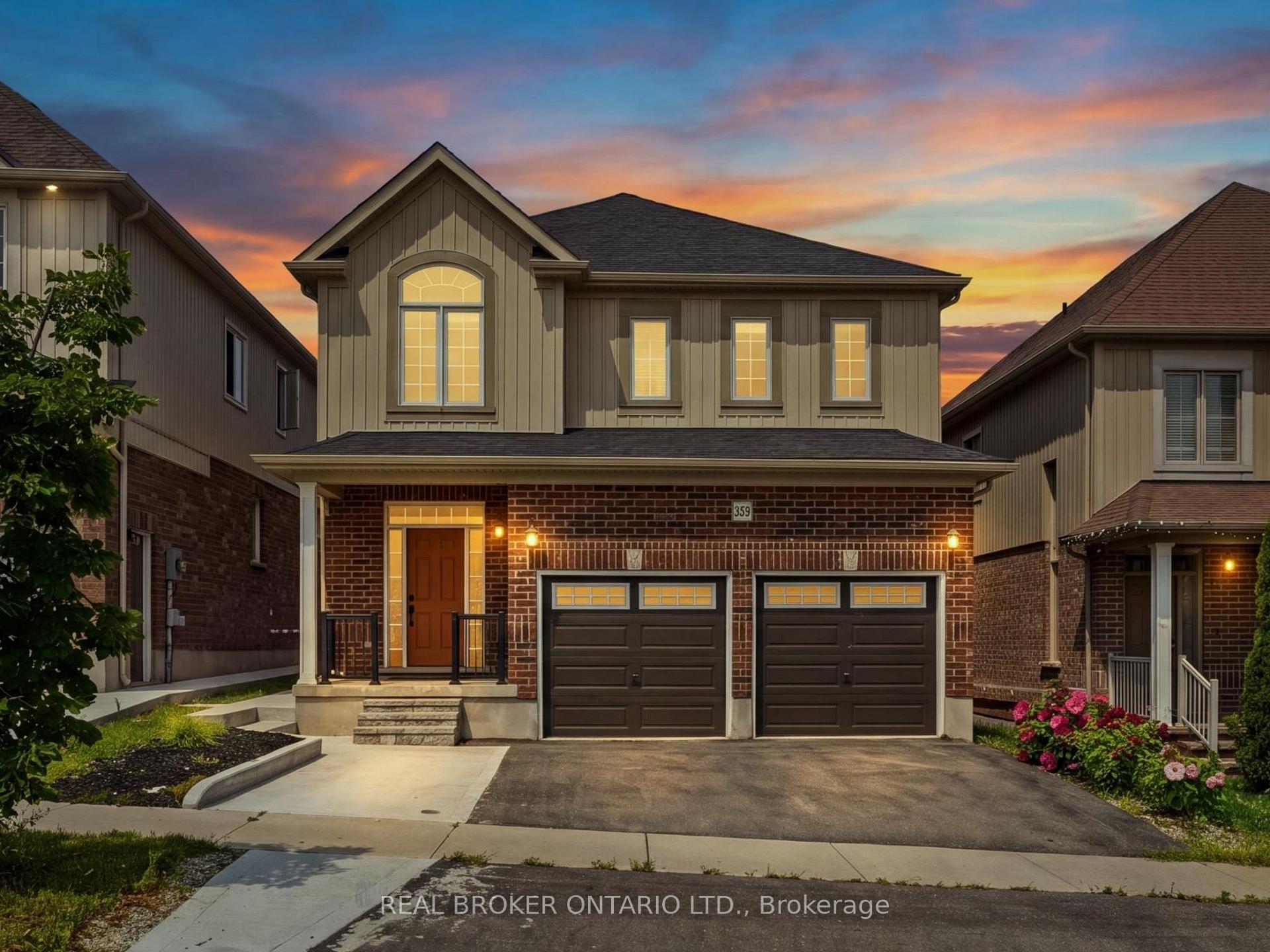 Photo 2 of 359 Beechdrops Drive, Waterloo, Columbia Forest/Clair Hills — HOMEH