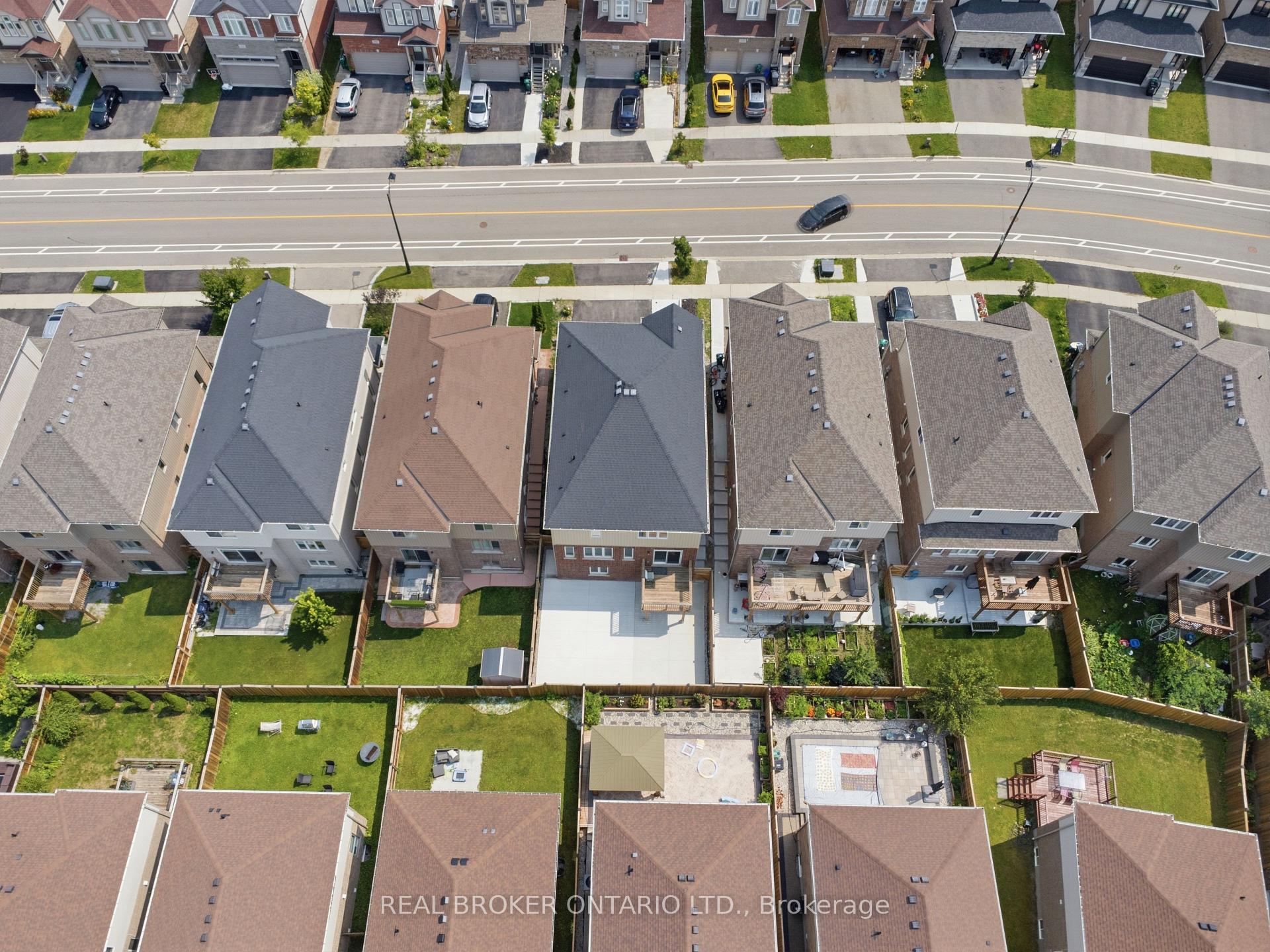 Photo 4 of 359 Beechdrops Drive, Waterloo, Columbia Forest/Clair Hills — HOMEH