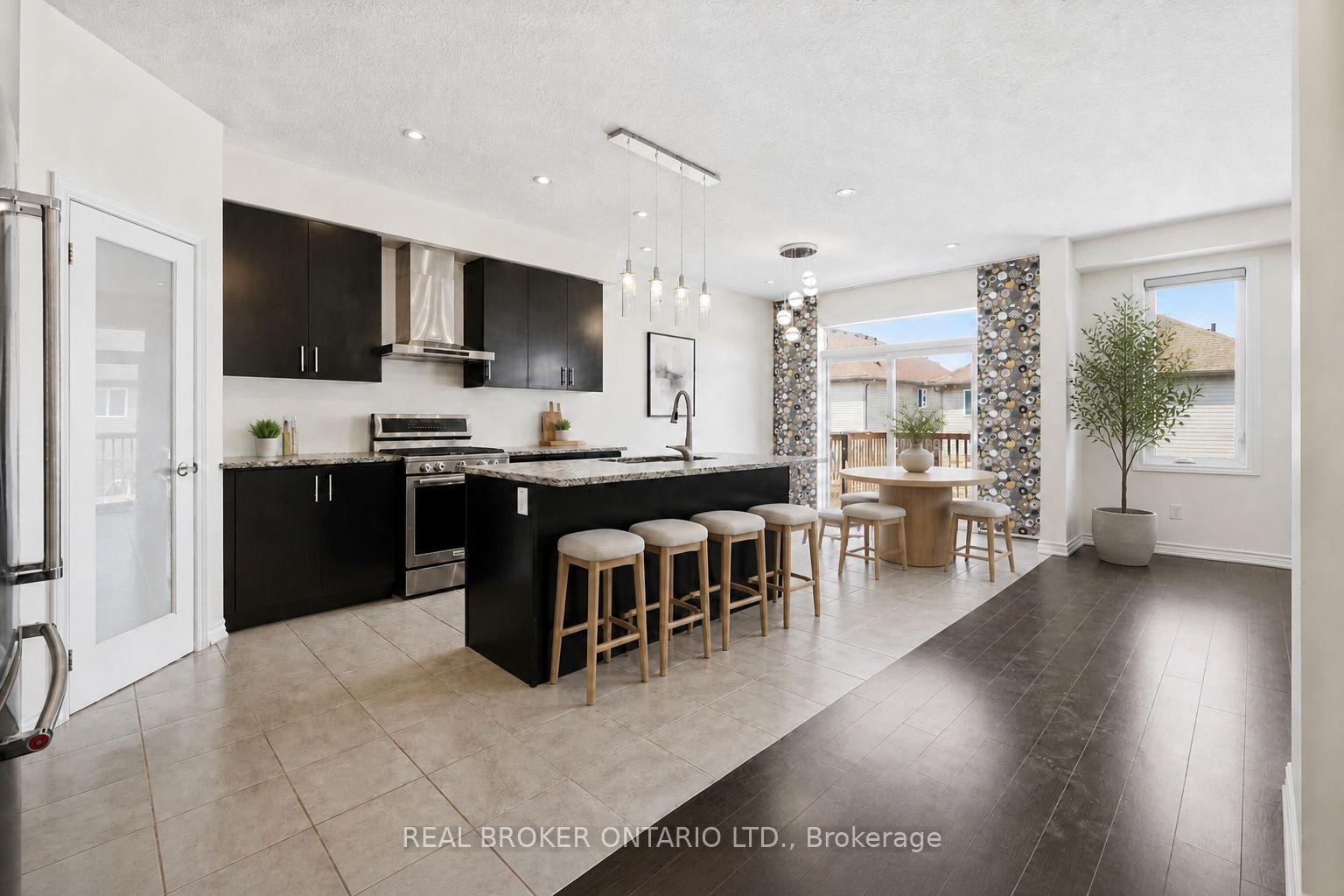 Photo 9 of 359 Beechdrops Drive, Waterloo, Columbia Forest/Clair Hills — HOMEH