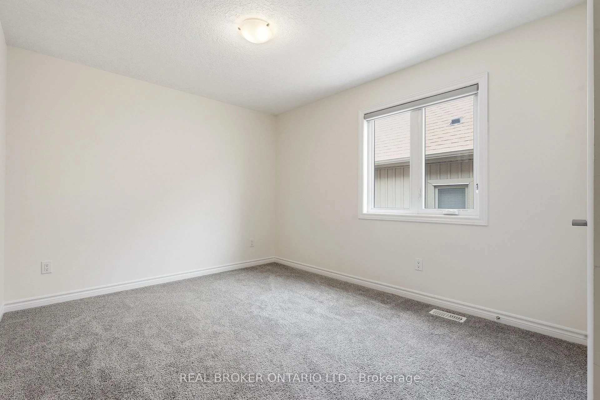 Photo 30 of 359 Beechdrops Drive, Waterloo, Columbia Forest/Clair Hills — HOMEH
