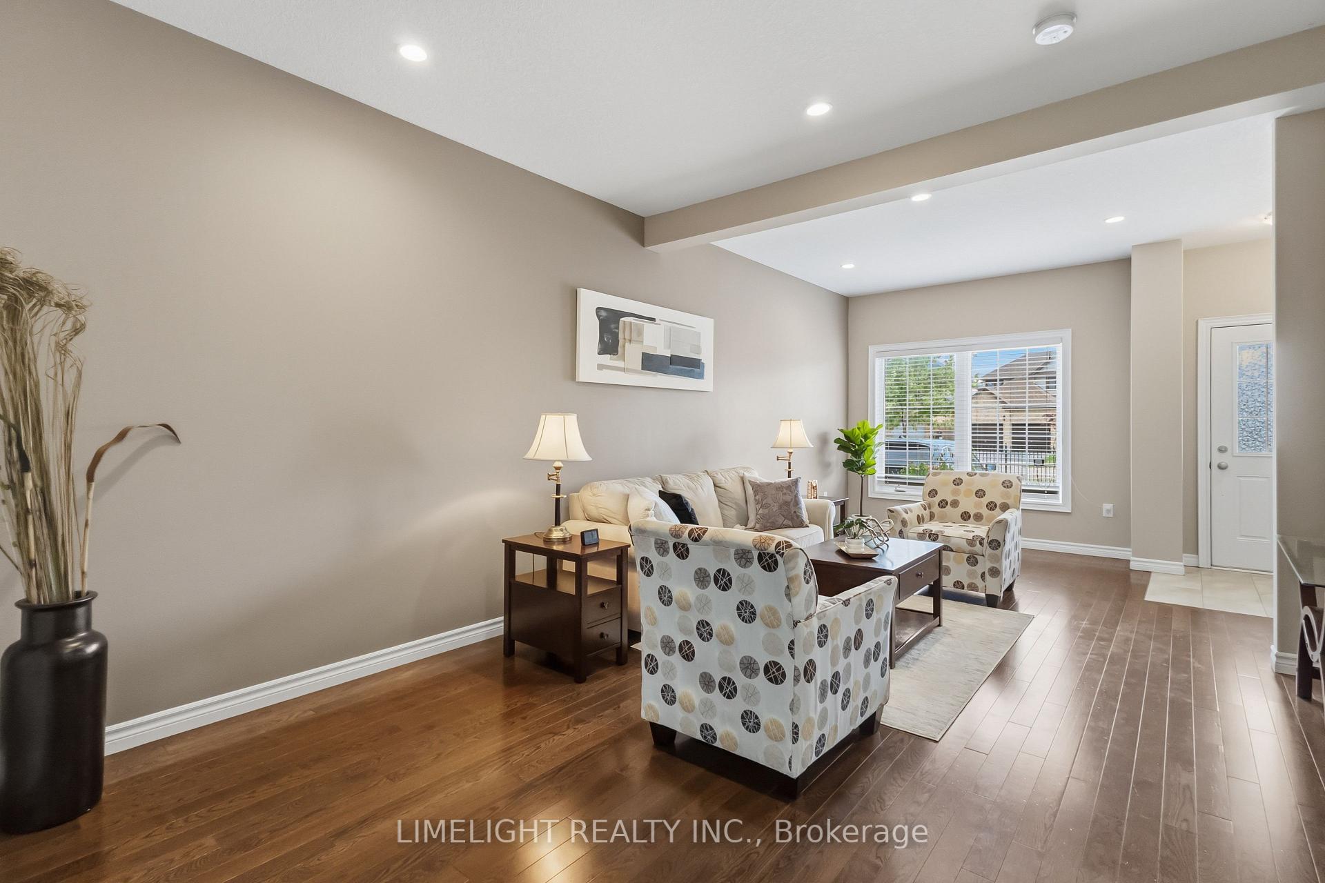 Photo 8 of Unit 218, 3320 Meadowgate Boulevard, London, South U — HOMEH