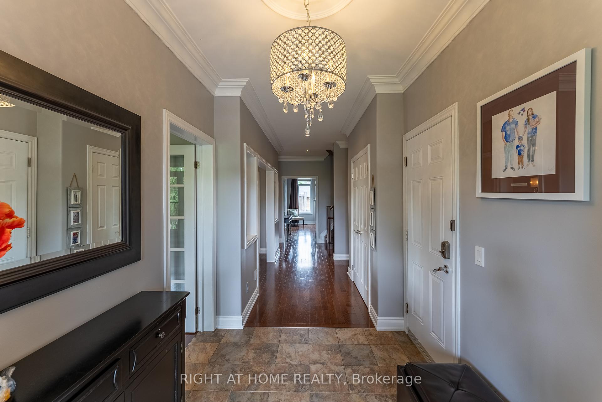 Photo 2 of 1660 Moyer Avenue, Innisfil, Alcona — HOMEH
