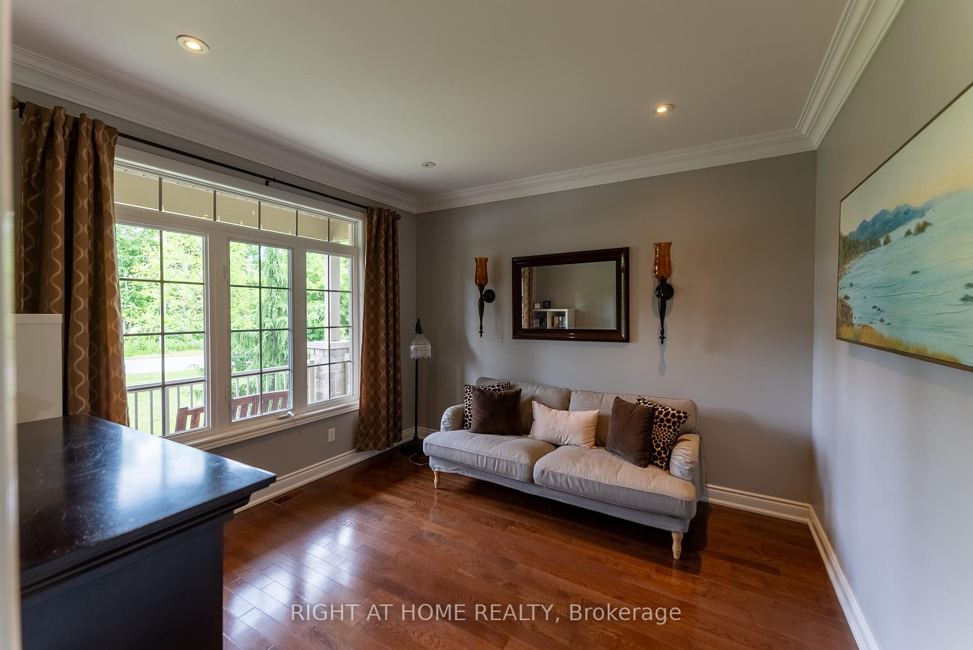 Photo 3 of 1660 Moyer Avenue, Innisfil, Alcona — HOMEH