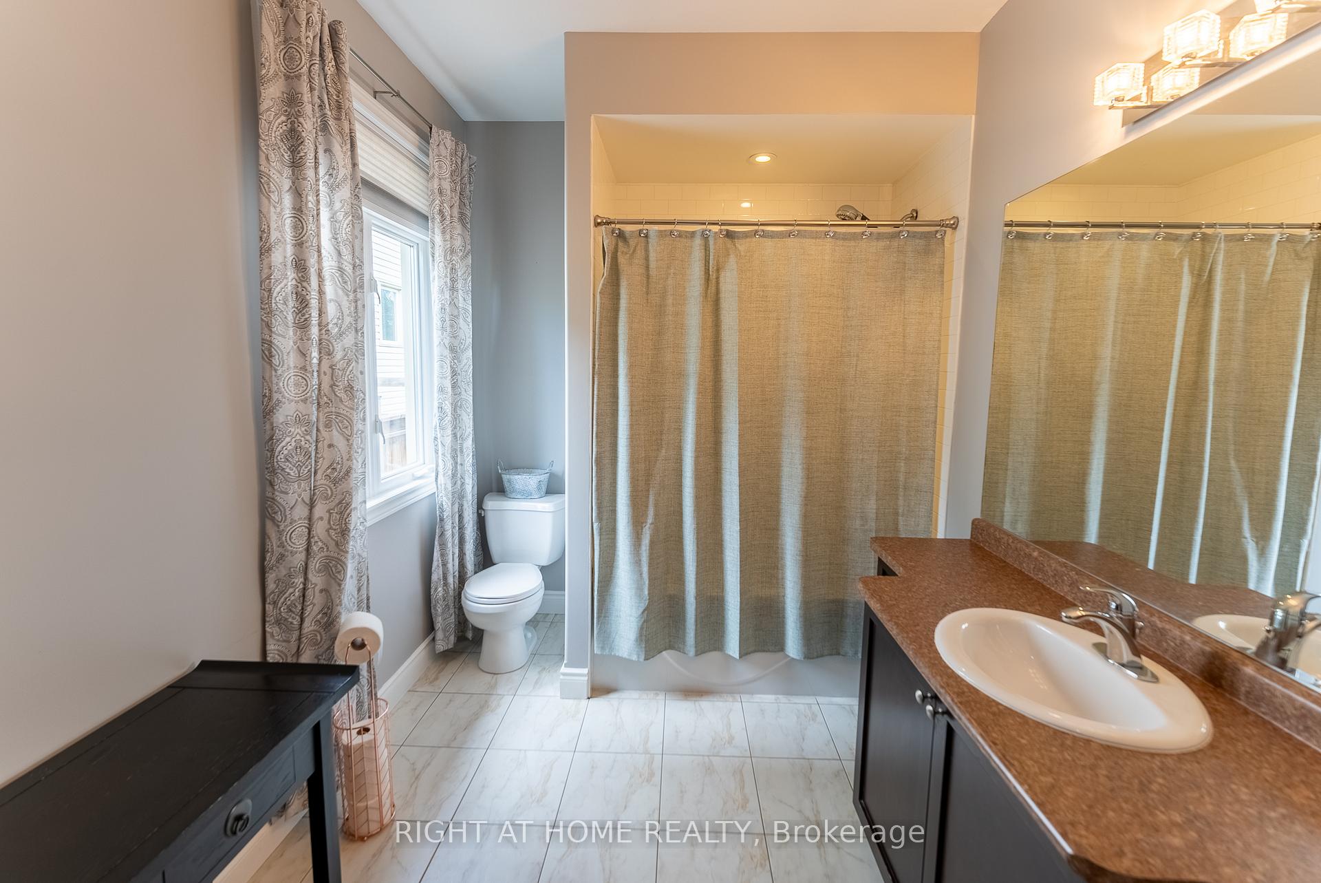Photo 22 of 1660 Moyer Avenue, Innisfil, Alcona — HOMEH