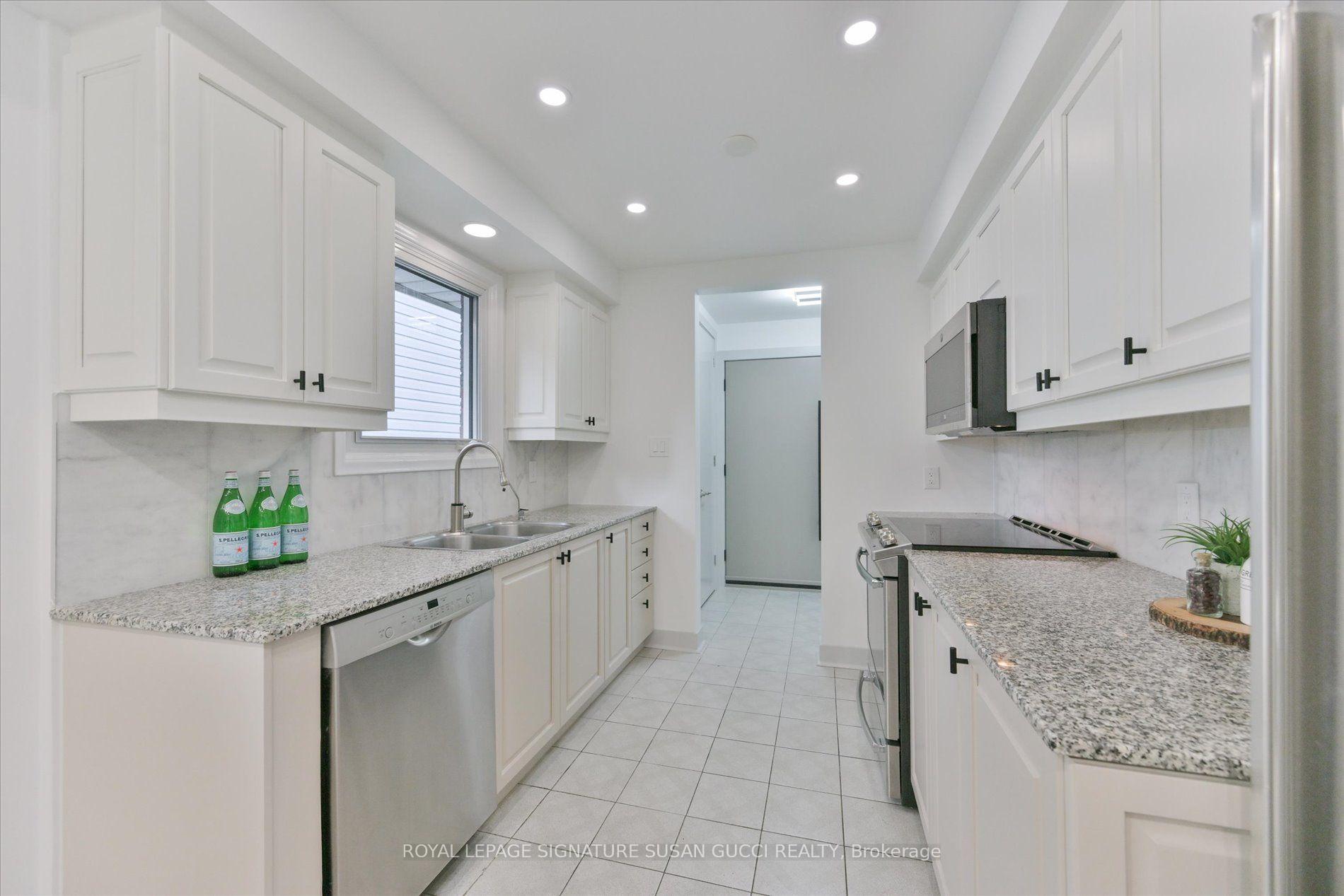 Photo 14 of 16 Squires Avenue, Toronto, O'Connor-Parkview — HOMEH