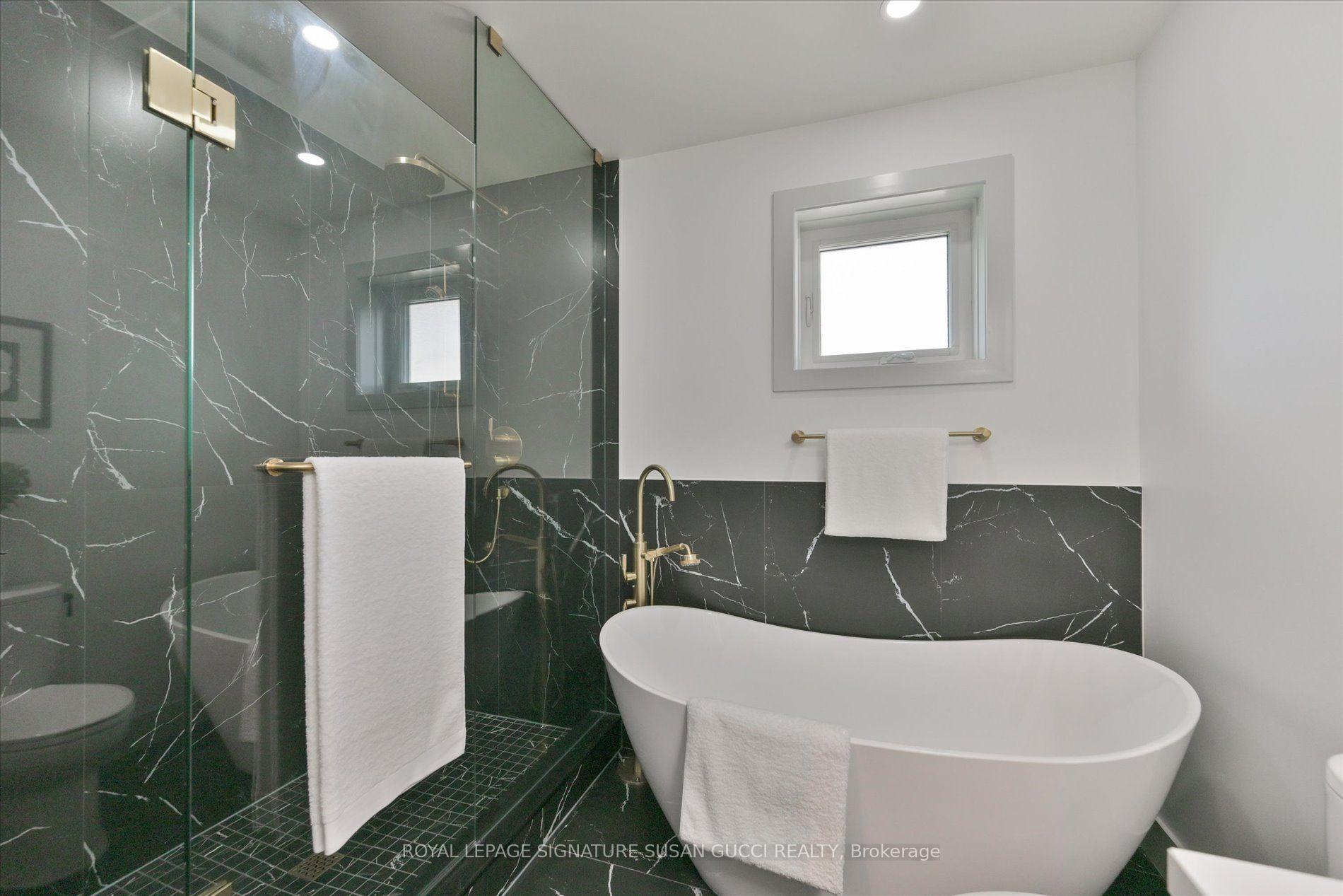 Photo 26 of 16 Squires Avenue, Toronto, O'Connor-Parkview — HOMEH