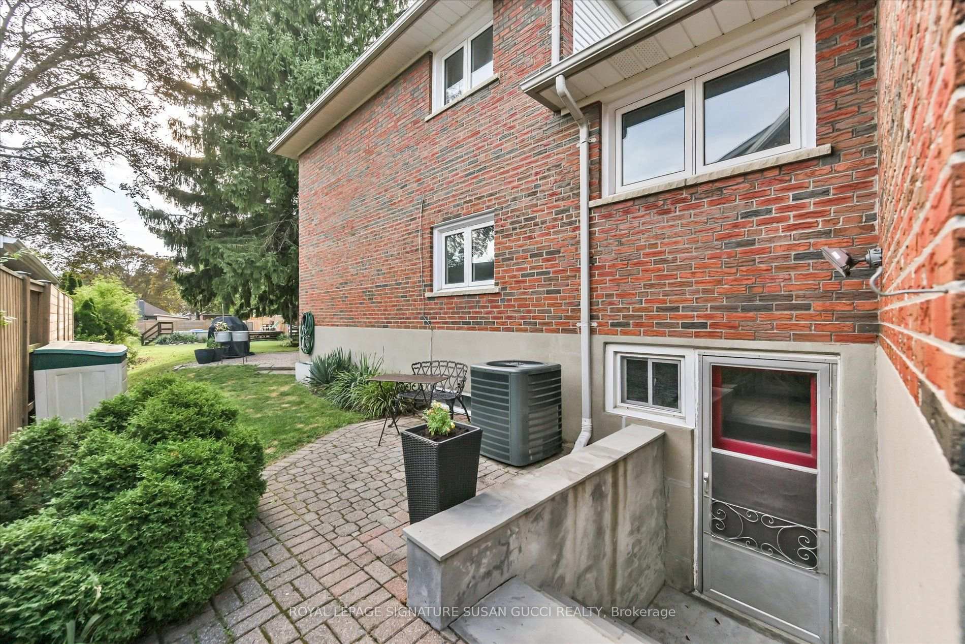 Photo 41 of 16 Squires Avenue, Toronto, O'Connor-Parkview — HOMEH