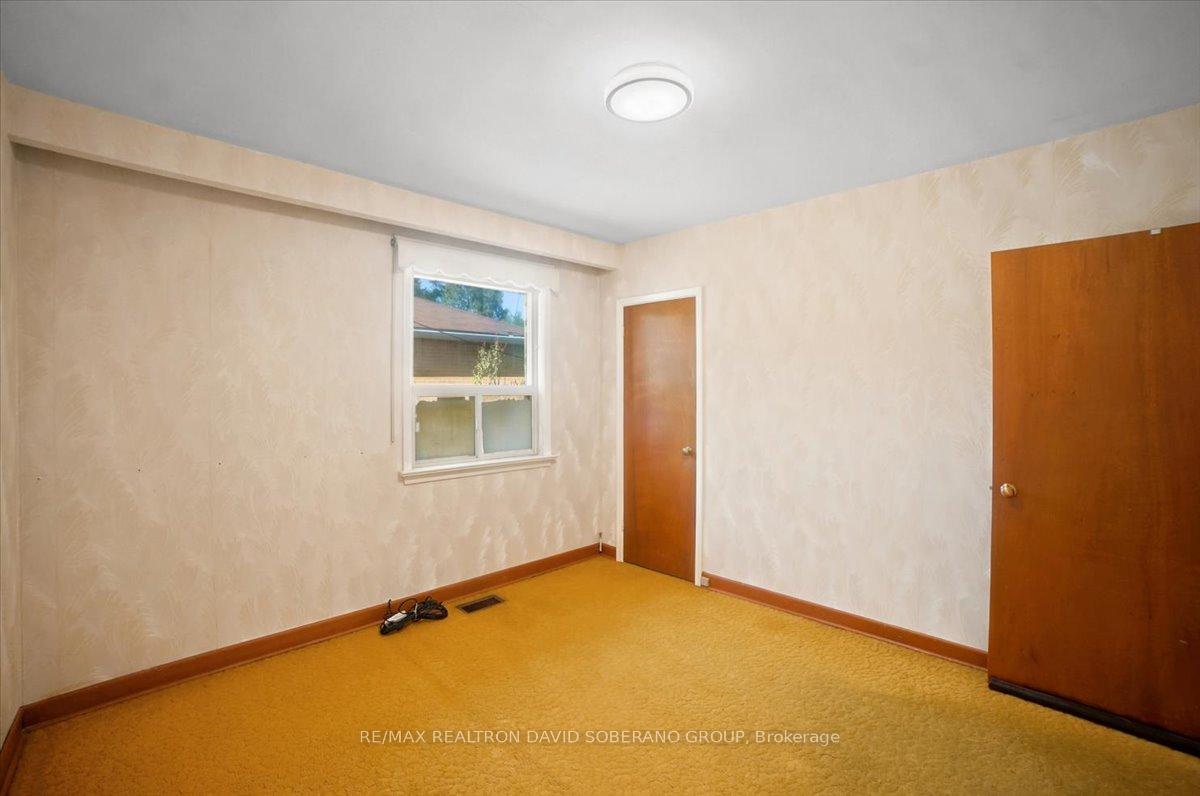 Photo 31 of 44 Kennard Avenue, North York, Bathurst Manor — HOMEH