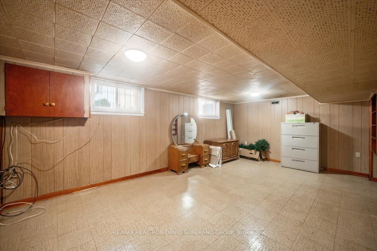 Photo 46 of 44 Kennard Avenue, North York, Bathurst Manor — HOMEH