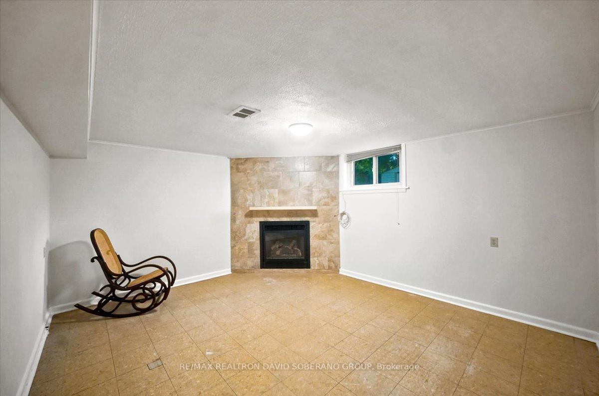 Photo 47 of 44 Kennard Avenue, North York, Bathurst Manor — HOMEH