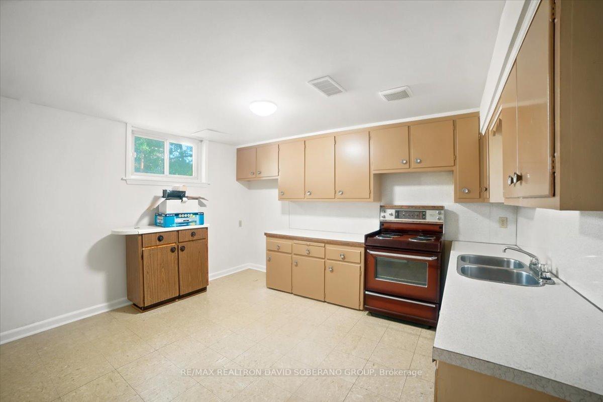 Photo 53 of 44 Kennard Avenue, North York, Bathurst Manor — HOMEH