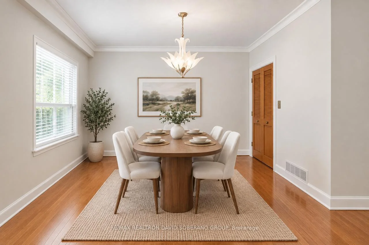 Photo 8 of 44 Kennard Avenue, North York, Bathurst Manor — HOMEH