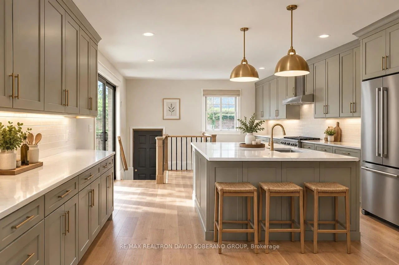 Photo 14 of 44 Kennard Avenue, North York, Bathurst Manor — HOMEH
