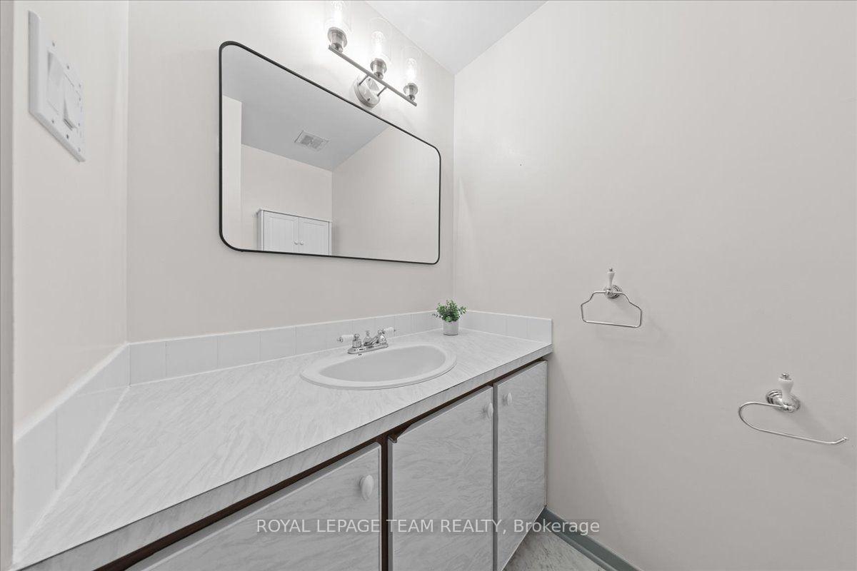 Photo 36 of 1844 Greenacre Crescent, Ottawa, Beacon Hill South — HOMEH