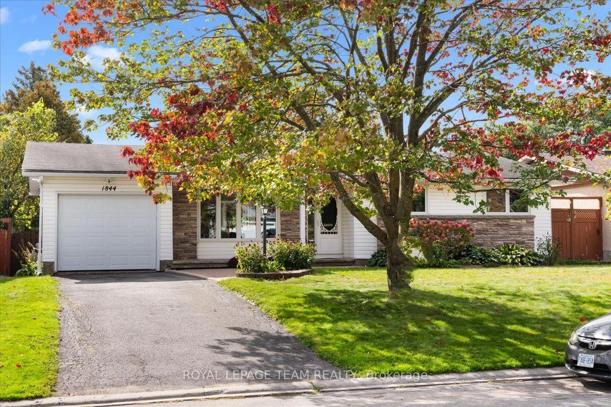 Photo 4 of 1844 Greenacre Crescent, Ottawa, Beacon Hill South — HOMEH