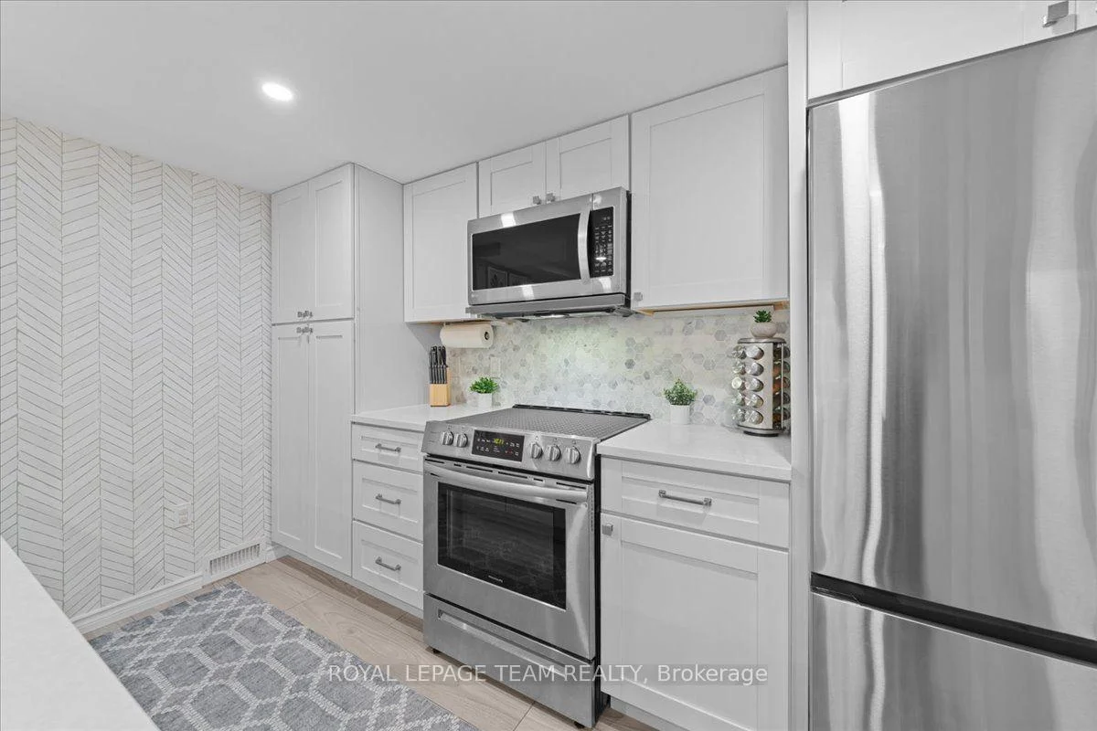 Photo 15 of 1844 Greenacre Crescent, Ottawa, Beacon Hill South — HOMEH