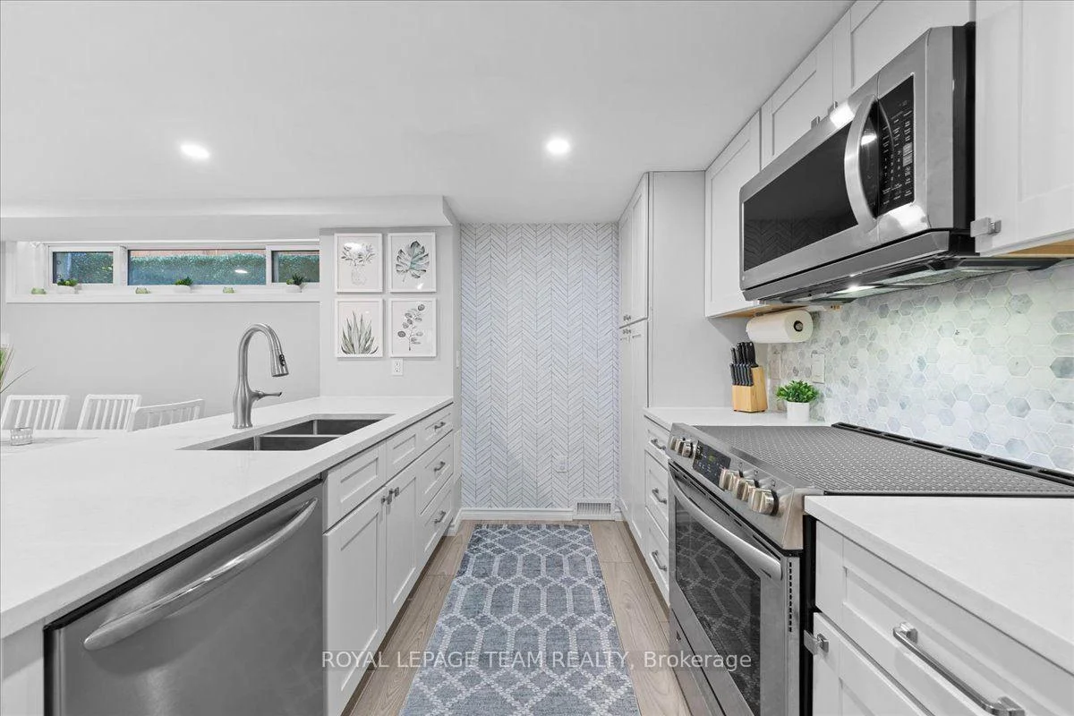 Photo 16 of 1844 Greenacre Crescent, Ottawa, Beacon Hill South — HOMEH