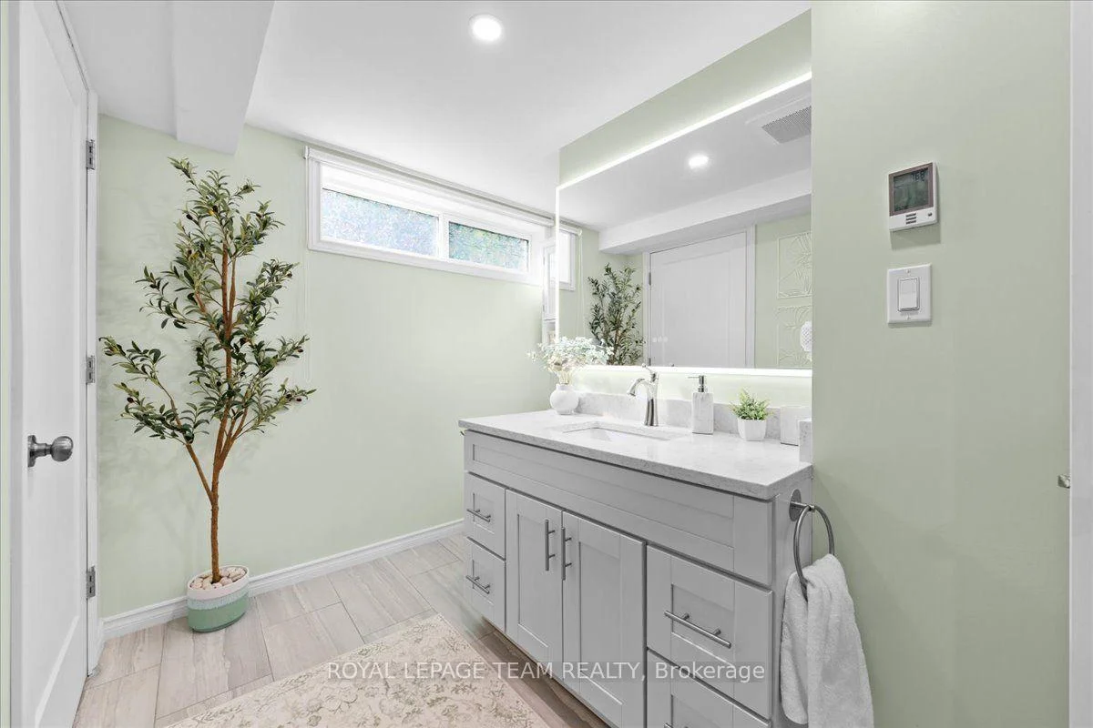Photo 20 of 1844 Greenacre Crescent, Ottawa, Beacon Hill South — HOMEH