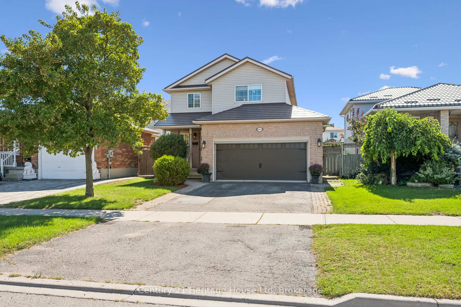 Photo 1 of 850 Paisley Road, Guelph, Willow West/Sugarbush/West Acres — HOMEH
