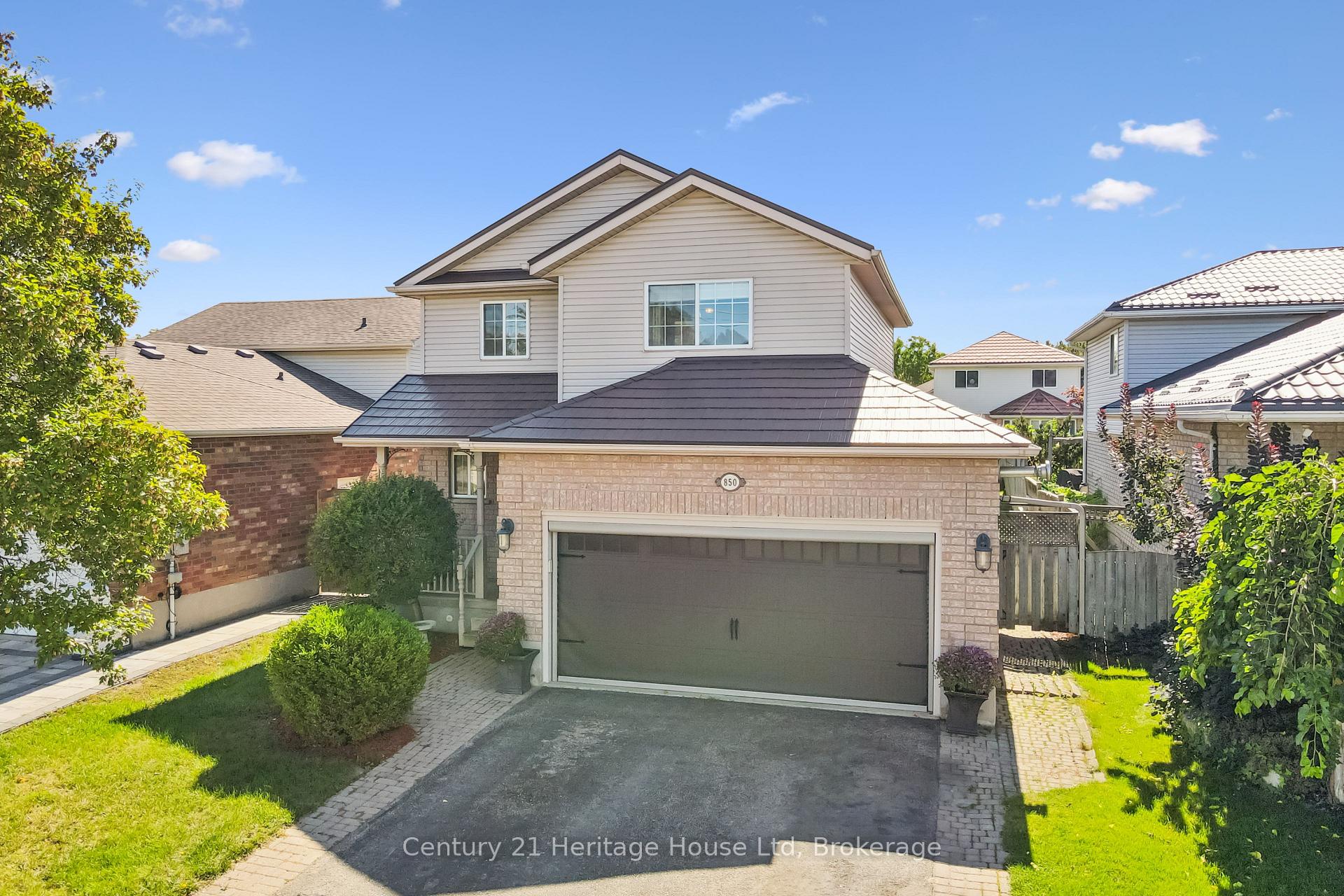 Photo 3 of 850 Paisley Road, Guelph, Willow West/Sugarbush/West Acres — HOMEH