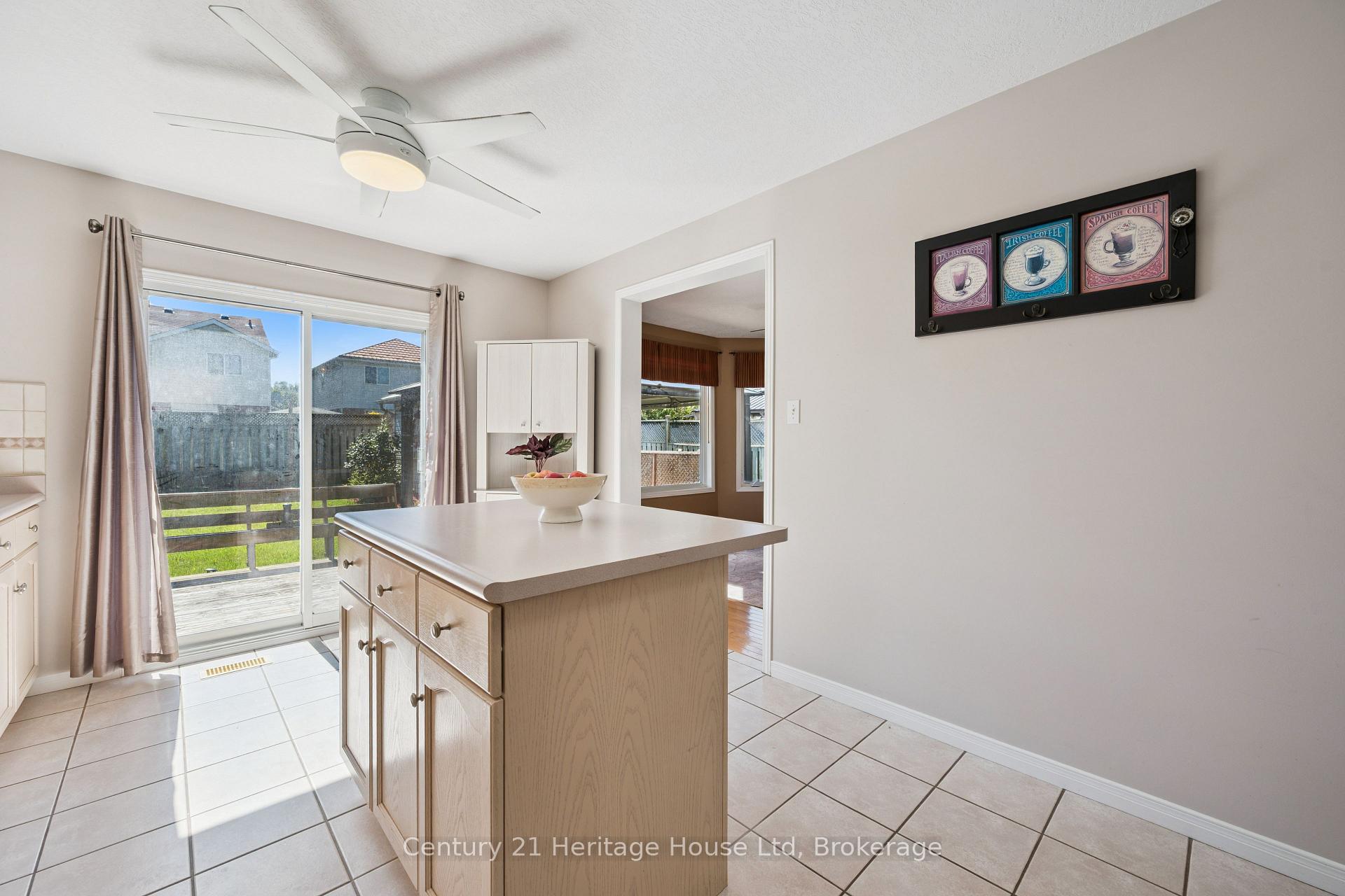 Photo 18 of 850 Paisley Road, Guelph, Willow West/Sugarbush/West Acres — HOMEH