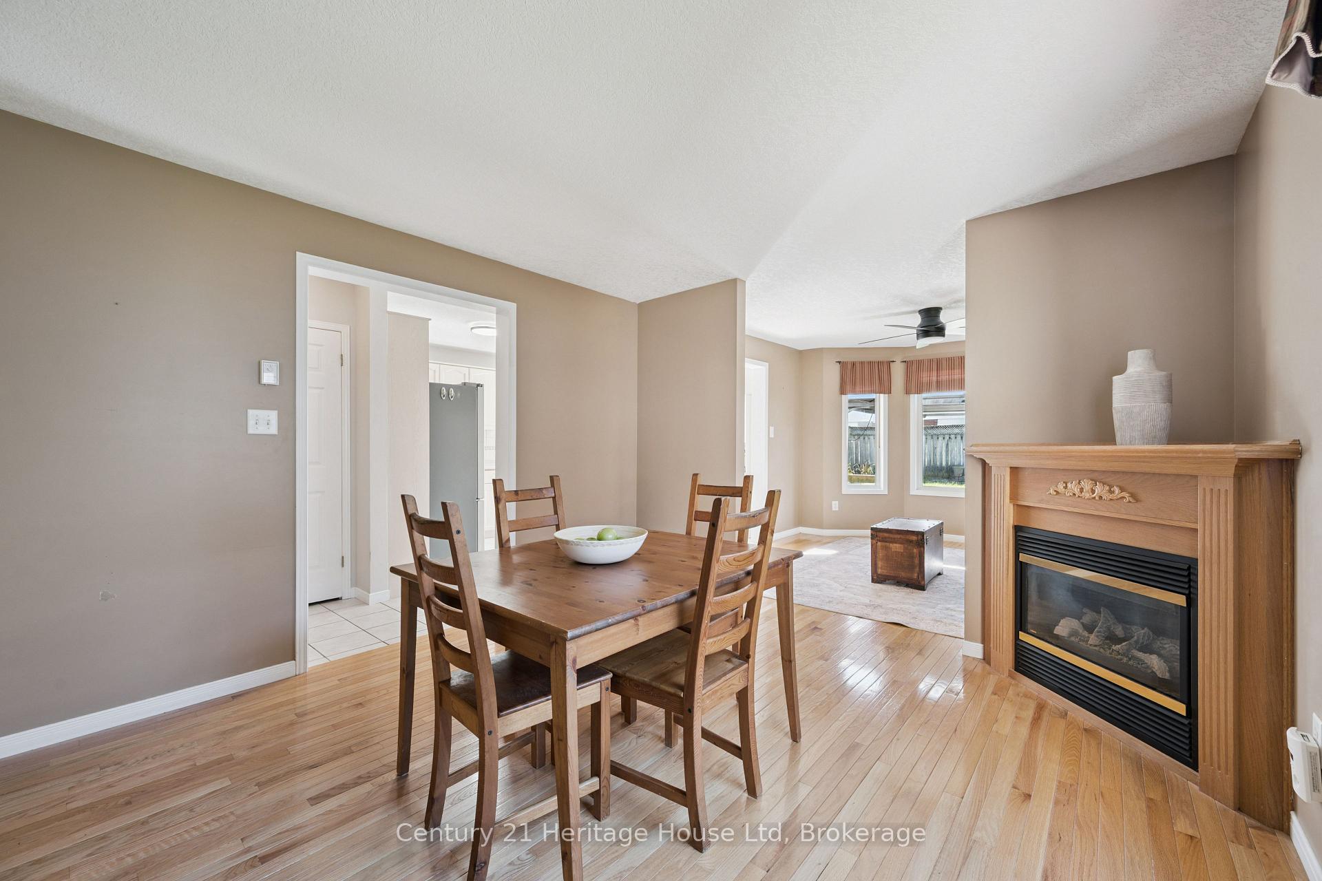 Photo 20 of 850 Paisley Road, Guelph, Willow West/Sugarbush/West Acres — HOMEH