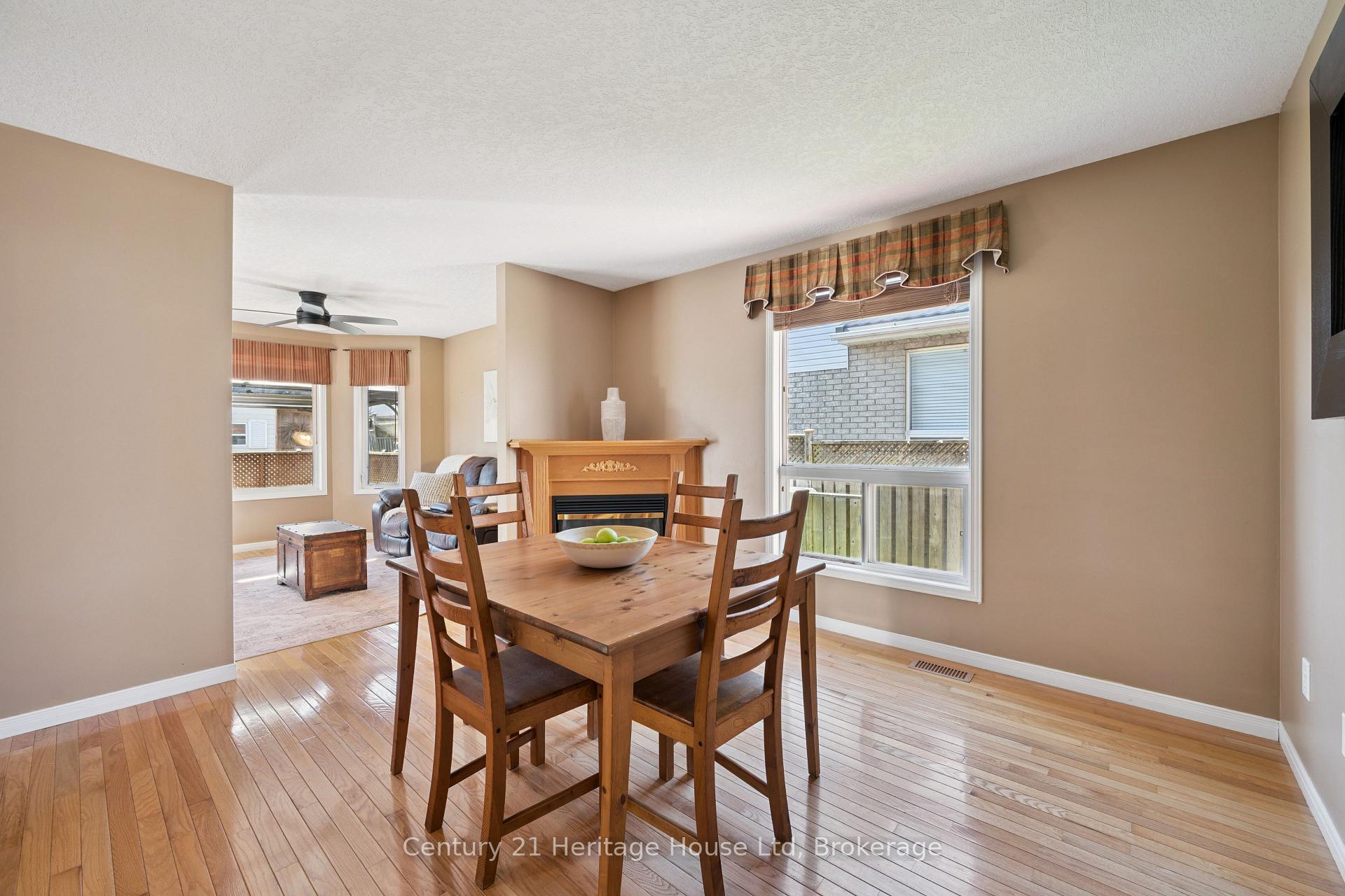 Photo 21 of 850 Paisley Road, Guelph, Willow West/Sugarbush/West Acres — HOMEH