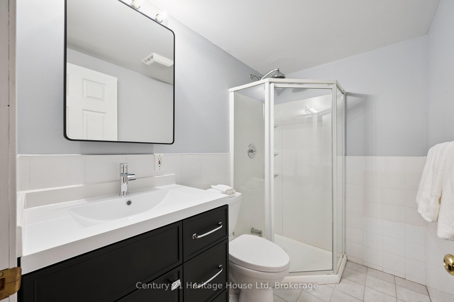 Photo 34 of 850 Paisley Road, Guelph, Willow West/Sugarbush/West Acres — HOMEH