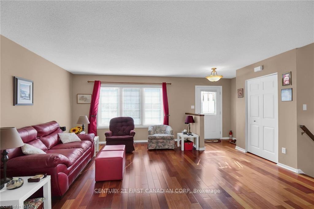 Photo 4 of Unit 44, 335 Lighthouse Road, London, South U — HOMEH