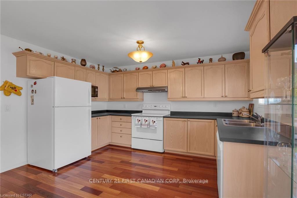 Photo 9 of Unit 44, 335 Lighthouse Road, London, South U — HOMEH