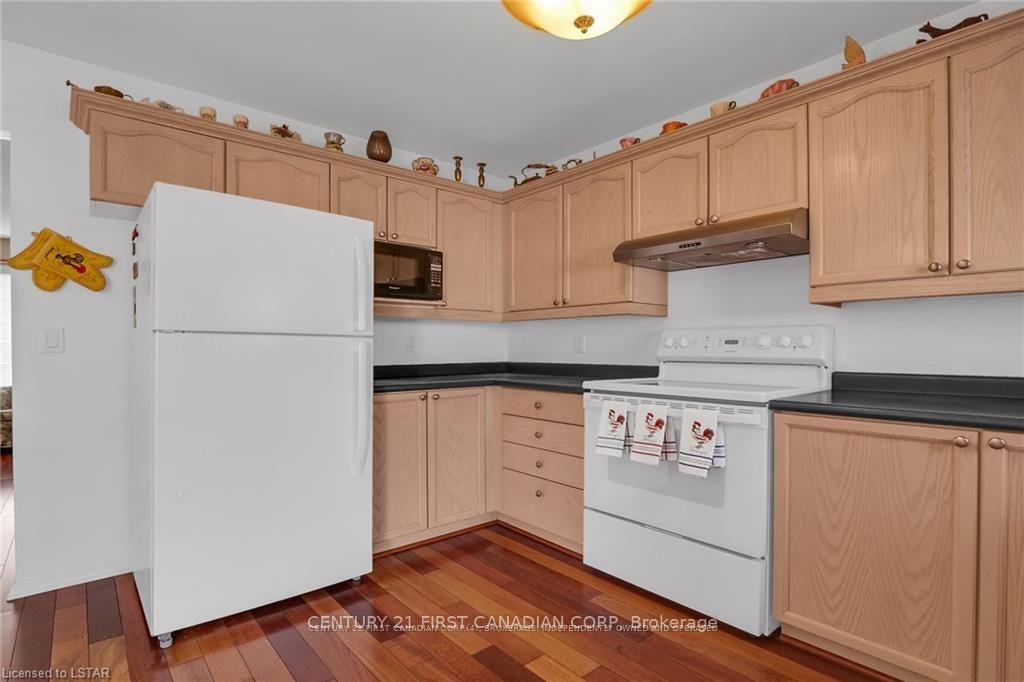 Photo 11 of Unit 44, 335 Lighthouse Road, London, South U — HOMEH