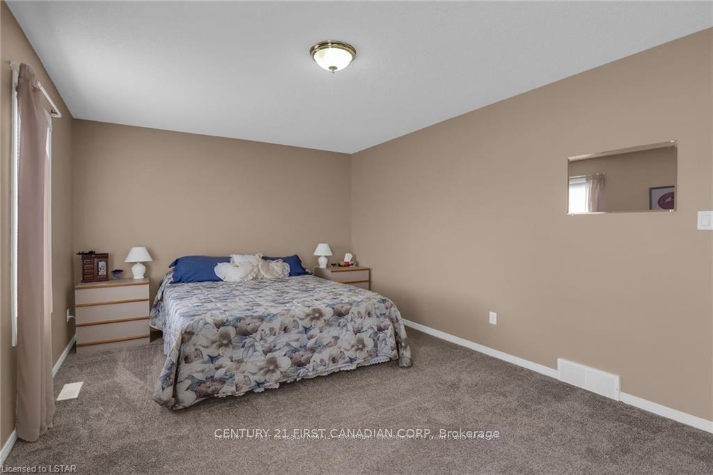 Photo 17 of Unit 44, 335 Lighthouse Road, London, South U — HOMEH
