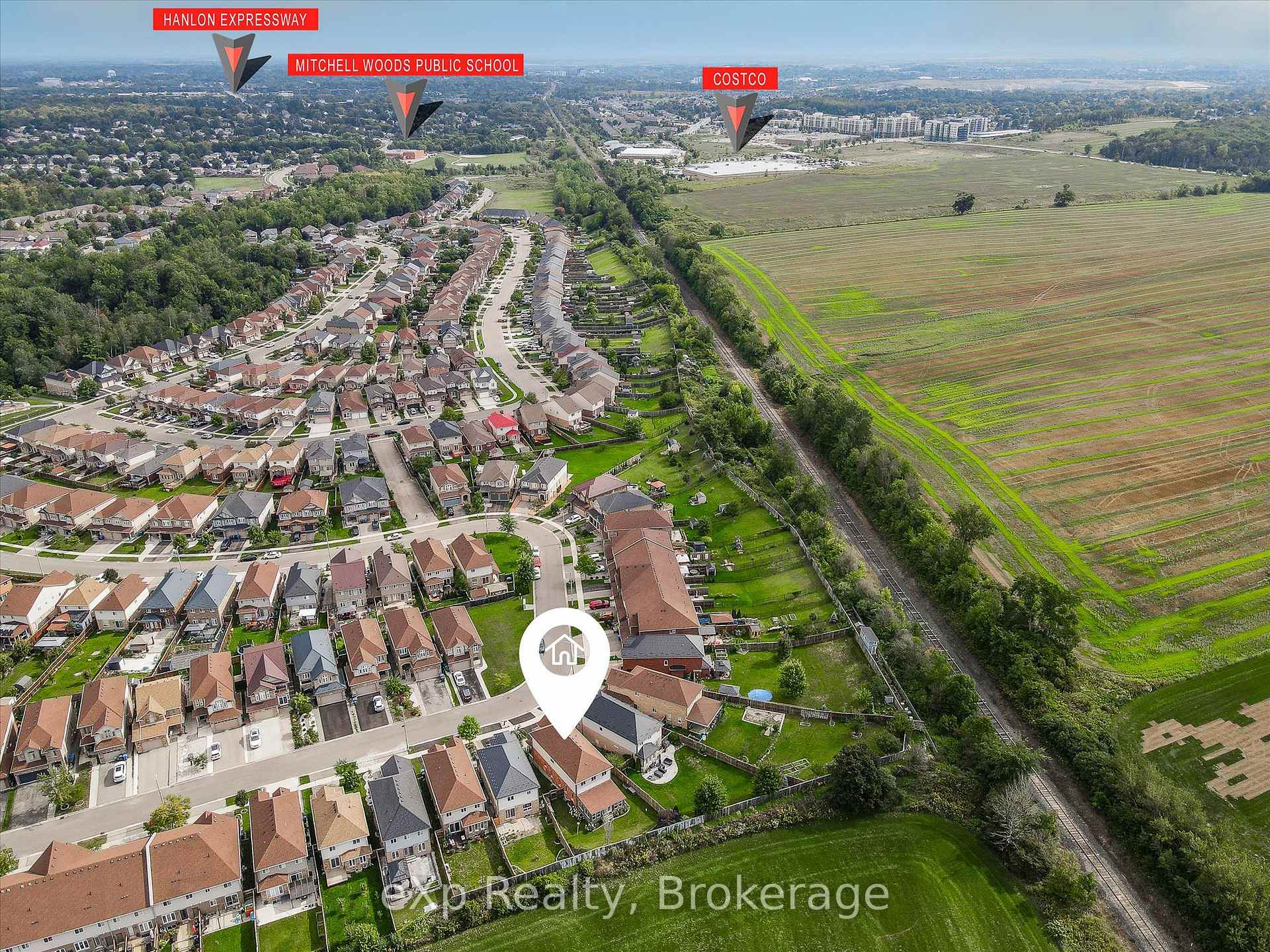Photo 4 of 82 Drone Crescent, Guelph, Willow West/Sugarbush/West Acres — HOMEH