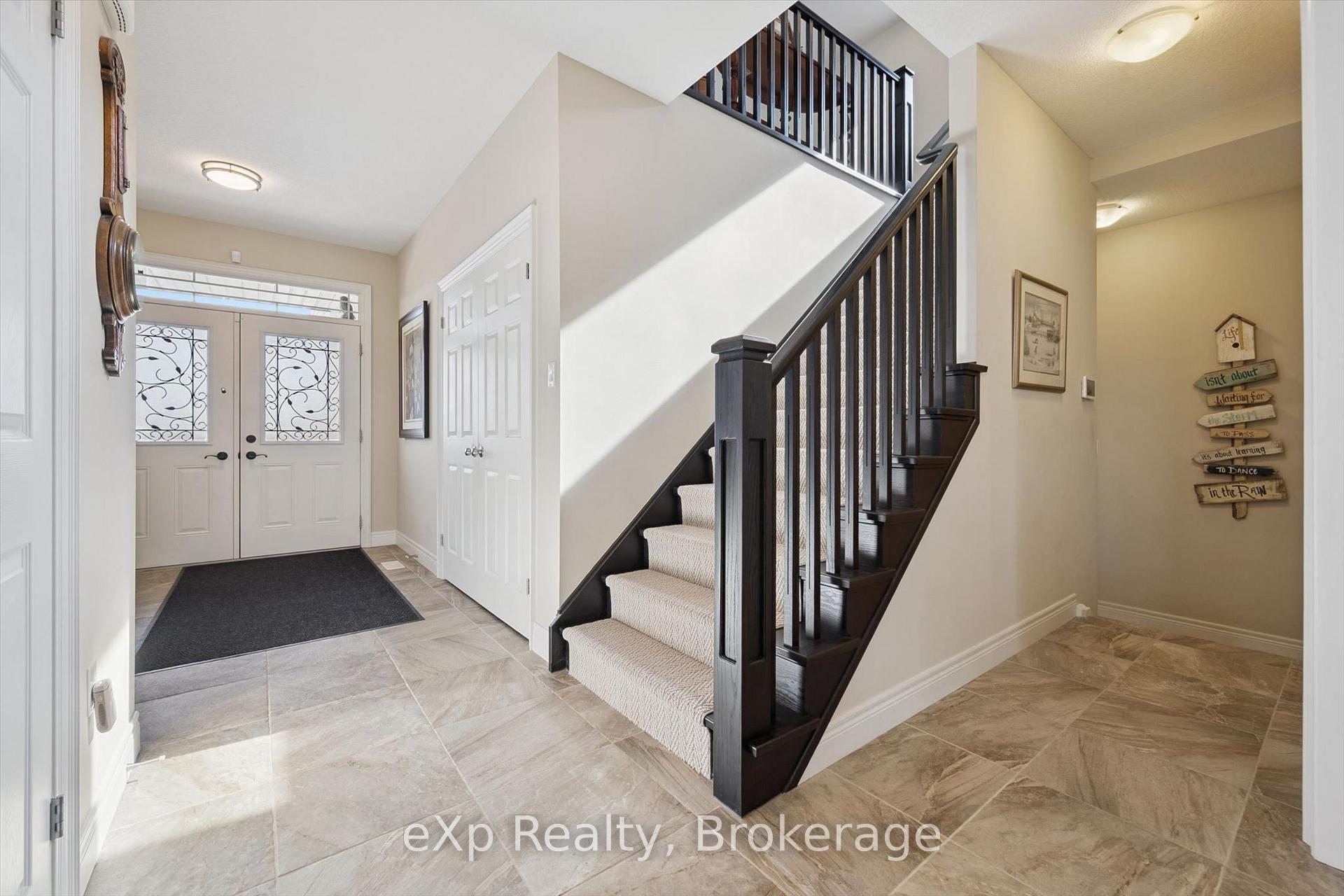 Photo 20 of 82 Drone Crescent, Guelph, Willow West/Sugarbush/West Acres — HOMEH