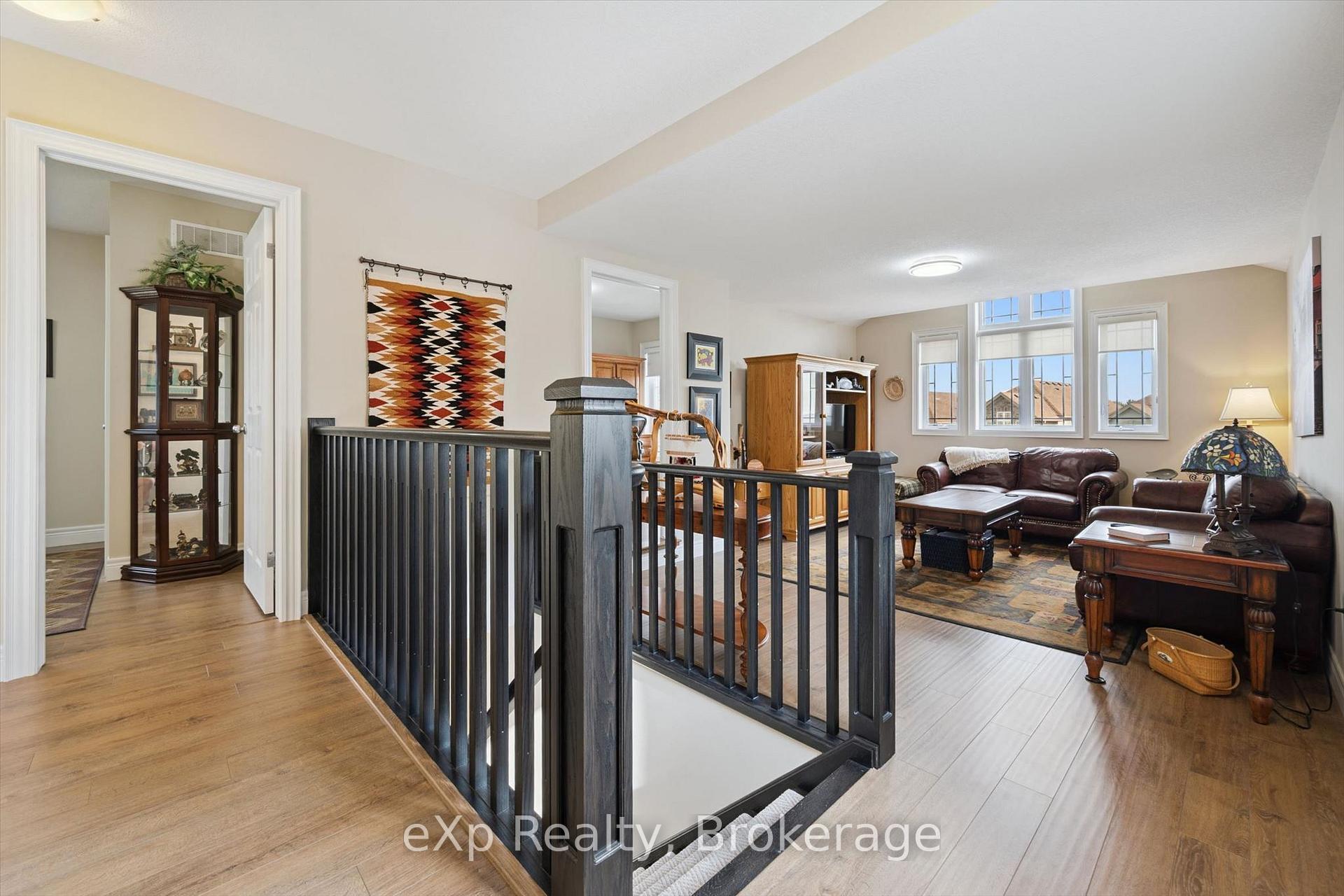 Photo 21 of 82 Drone Crescent, Guelph, Willow West/Sugarbush/West Acres — HOMEH