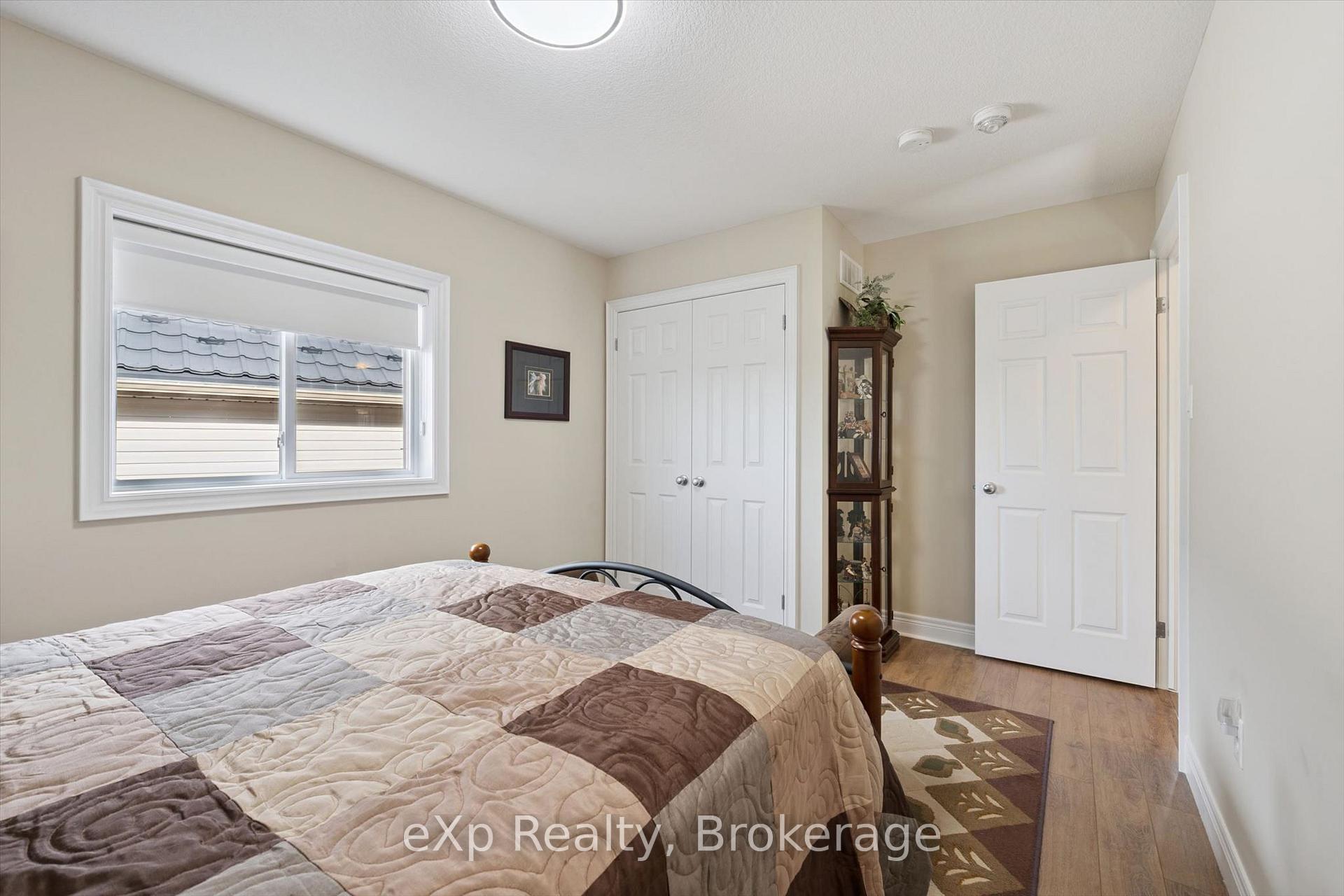 Photo 32 of 82 Drone Crescent, Guelph, Willow West/Sugarbush/West Acres — HOMEH