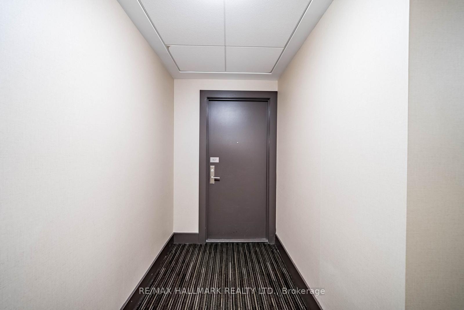 Photo 4 of Unit 407, 2015 Sheppard Avenue E, North York, Henry Farm — HOMEH