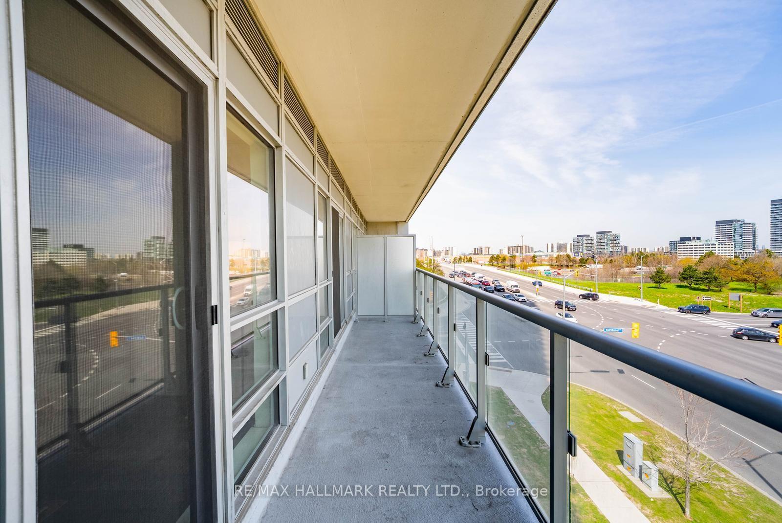 Photo 11 of Unit 407, 2015 Sheppard Avenue E, North York, Henry Farm — HOMEH