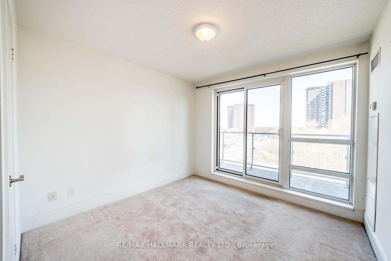 Photo 12 of Unit 407, 2015 Sheppard Avenue E, North York, Henry Farm — HOMEH