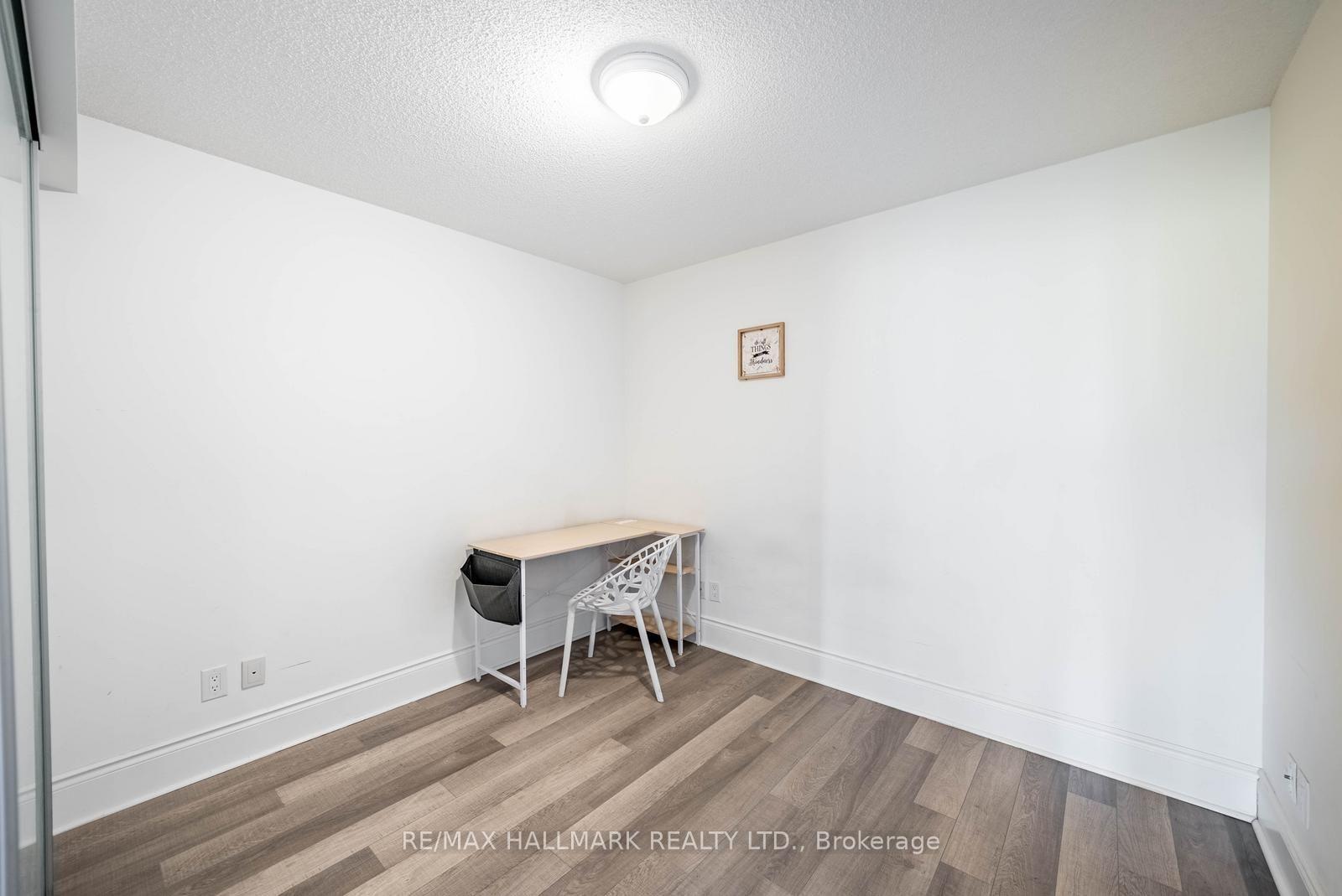 Photo 14 of Unit 407, 2015 Sheppard Avenue E, North York, Henry Farm — HOMEH
