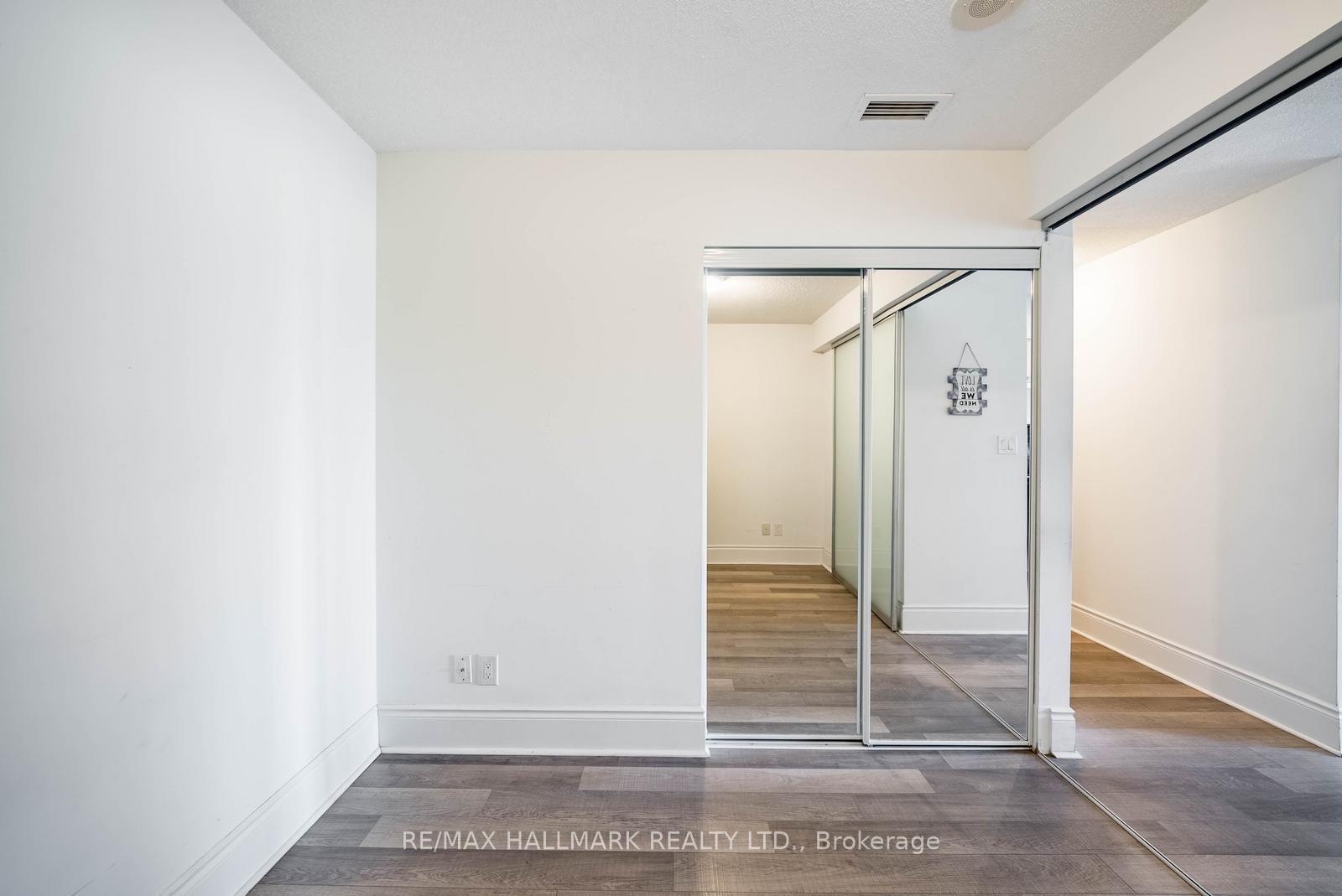 Photo 15 of Unit 407, 2015 Sheppard Avenue E, North York, Henry Farm — HOMEH
