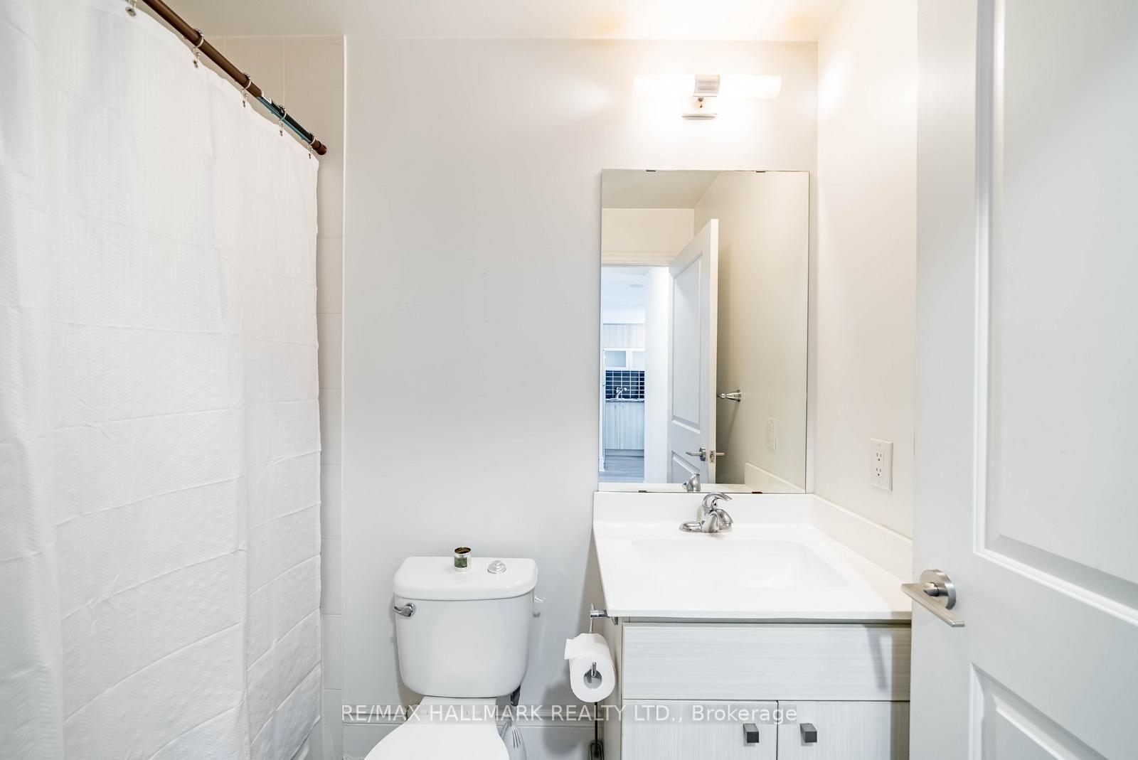 Photo 16 of Unit 407, 2015 Sheppard Avenue E, North York, Henry Farm — HOMEH