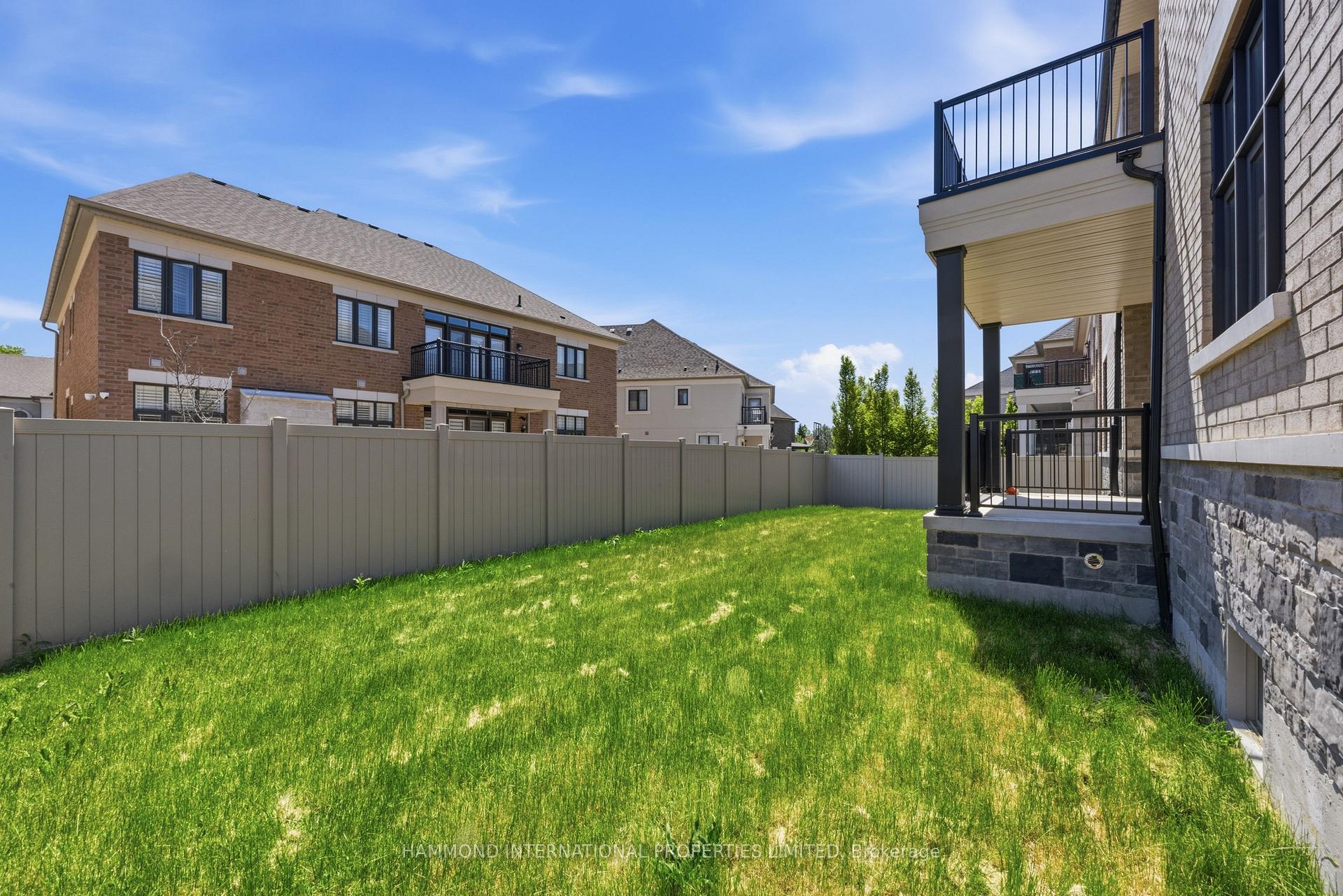 Photo 4 of 19 Little Celeste Court, Vaughan, Patterson — HOMEH