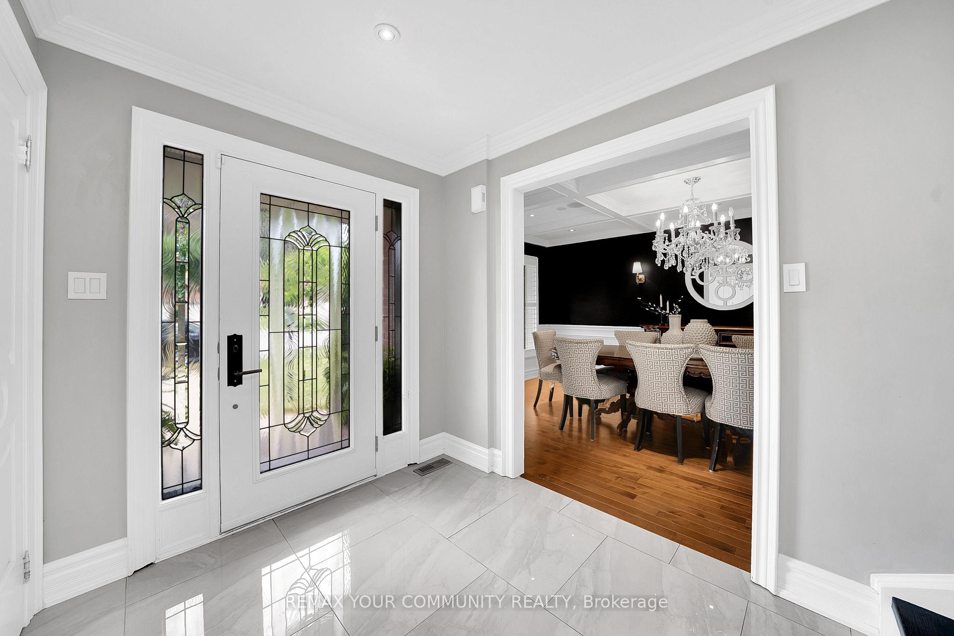 Photo 7 of 68 Autumn Way, Aurora, Aurora Heights — HOMEH