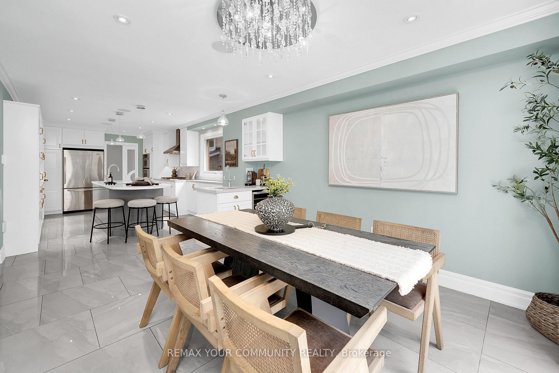 Photo 20 of 68 Autumn Way, Aurora, Aurora Heights — HOMEH