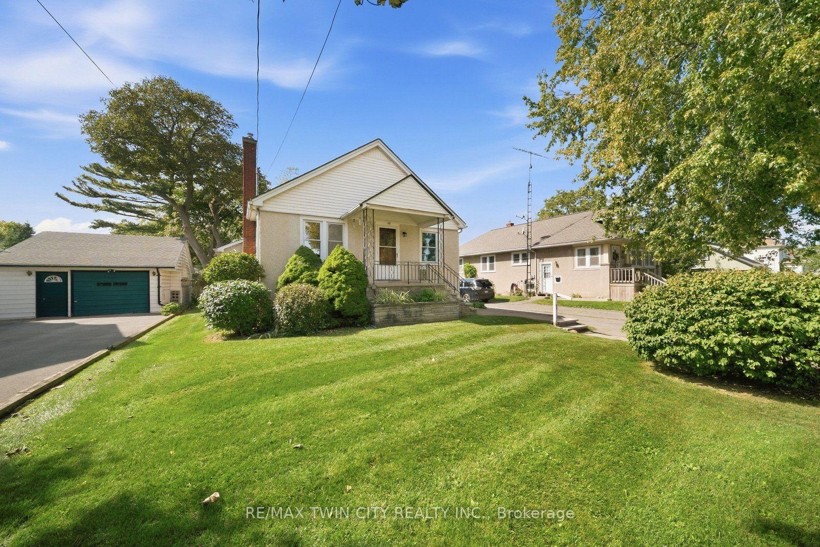 Photo 8 of 86 Forest Avenue, Port Colborne, Sugarloaf — HOMEH
