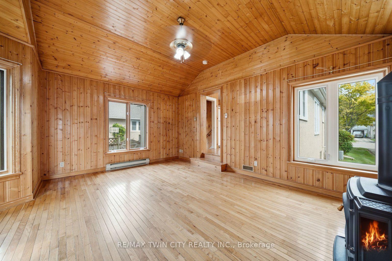 Photo 21 of 86 Forest Avenue, Port Colborne, Sugarloaf — HOMEH
