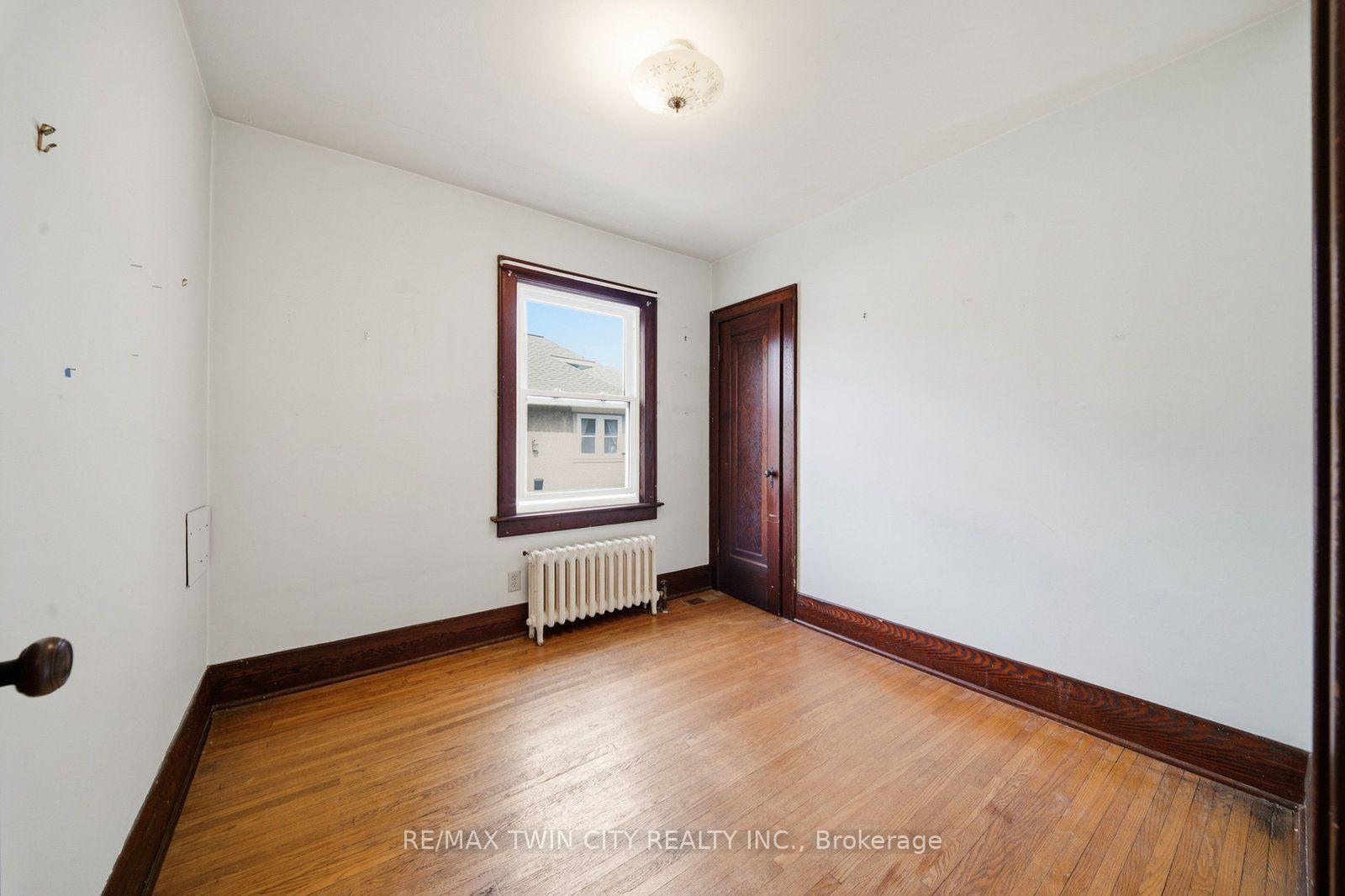 Photo 24 of 86 Forest Avenue, Port Colborne, Sugarloaf — HOMEH